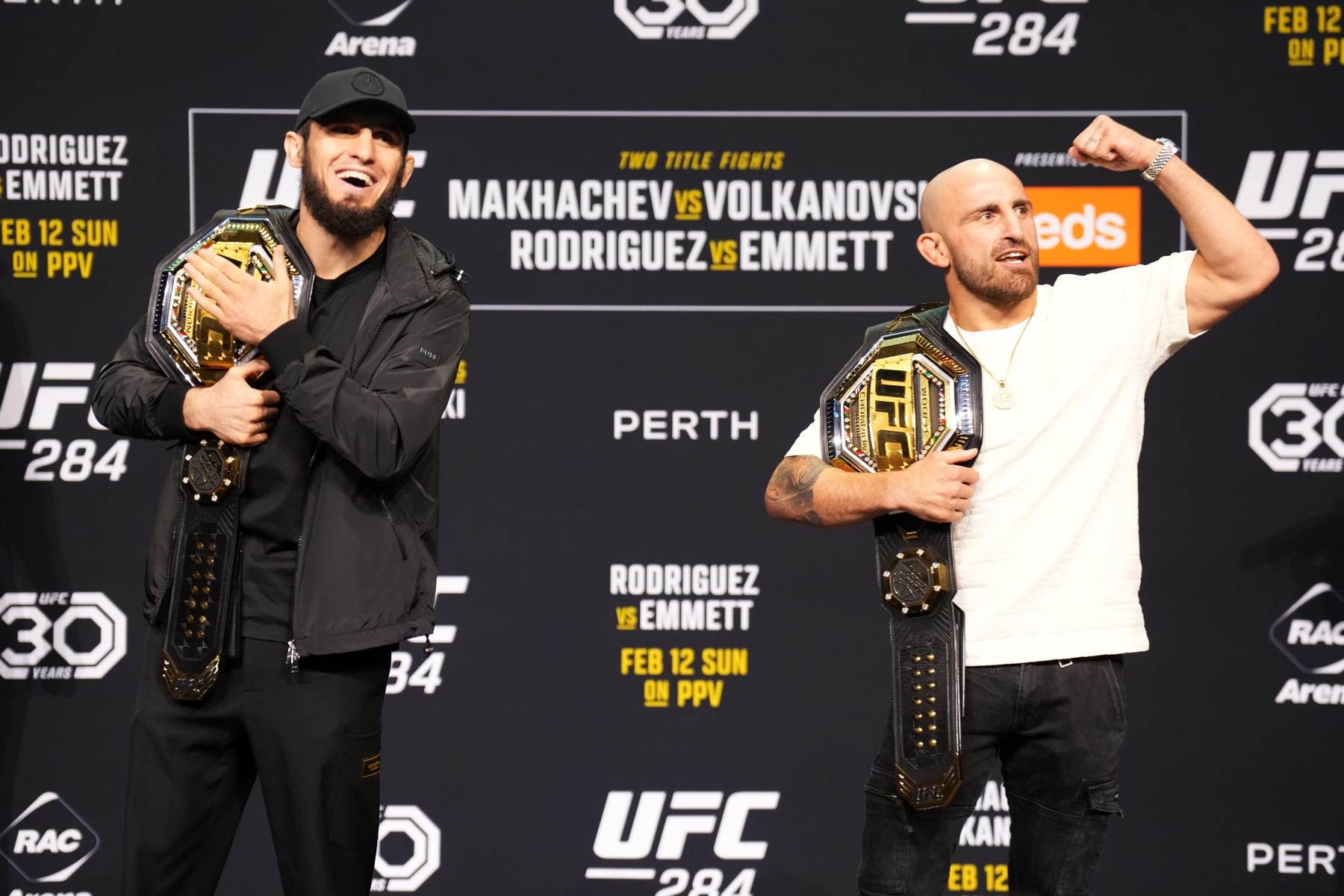 PERTH, AUSTRALIA - FEBRUARY 10: (L-R) Islam Makhachev of Russia and Alexander Volkanovski of Australia pose during the UFC 284 press conference at RAC Arena on February 10, 2023 in Perth, Australia. (Photo by Chris Unger/Zuffa LLC via Getty Images)