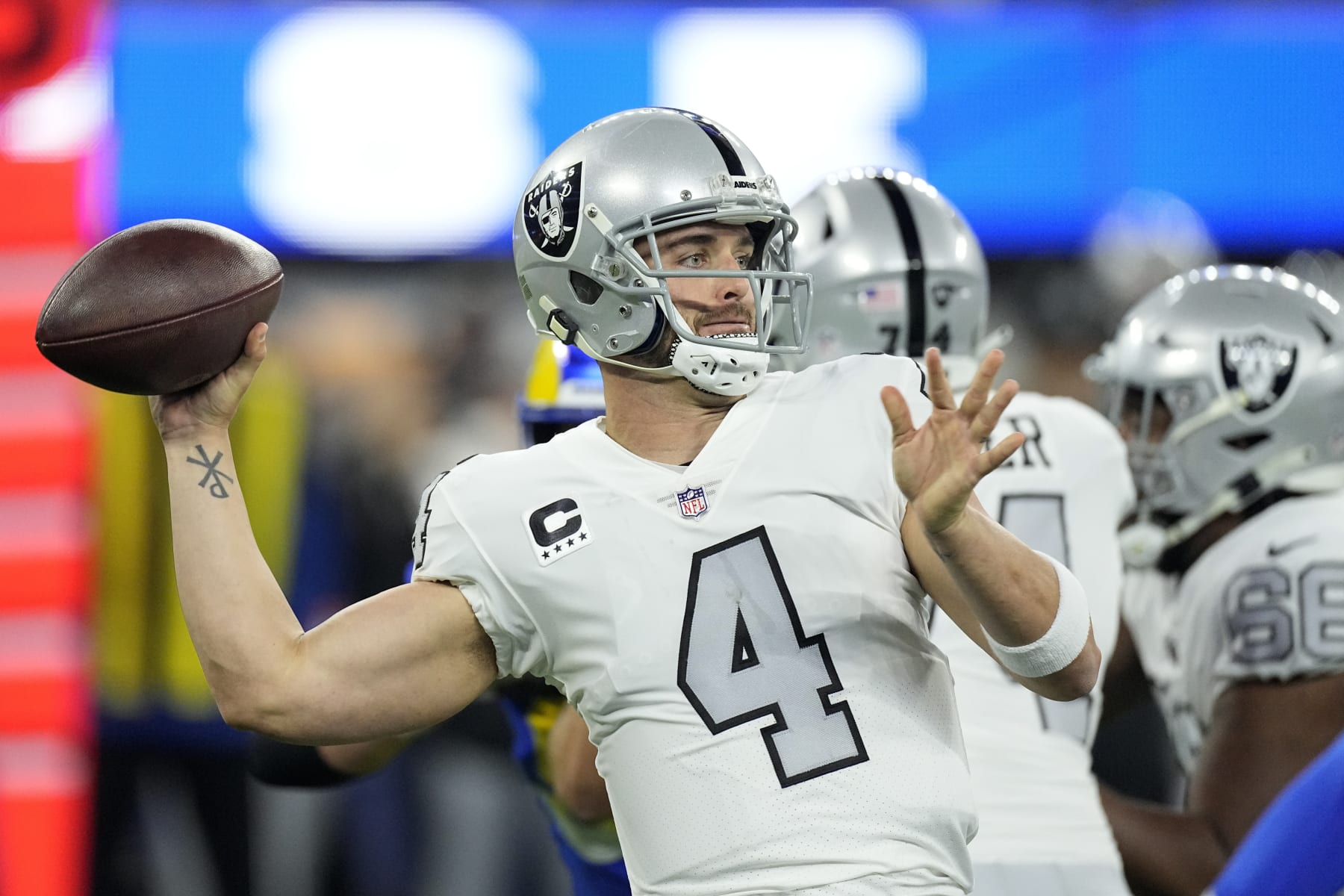 Aaron Rodgers and Derek Carr Rumored as Potential Saints Quarterbacks