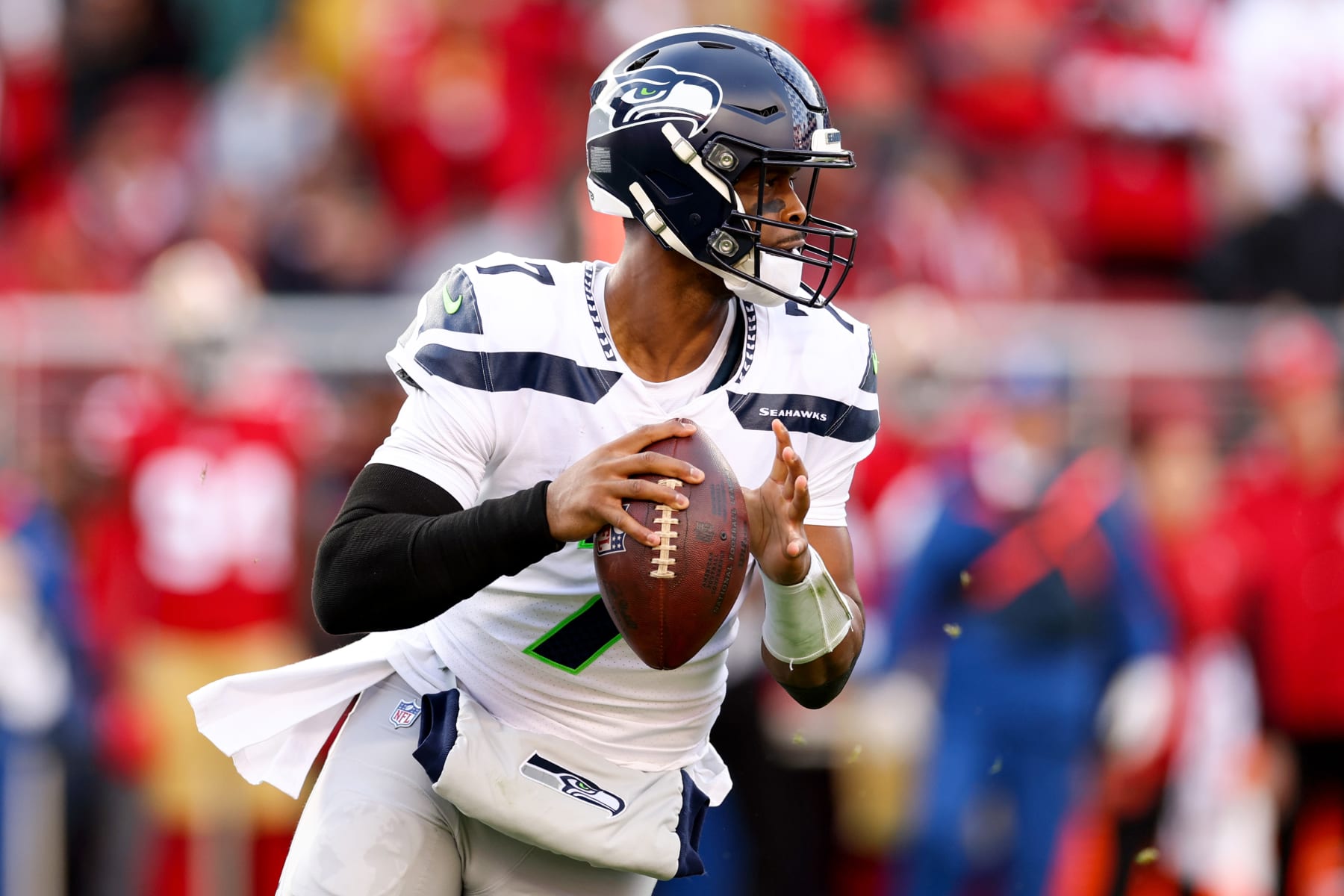 2023 Fantasy Football QB Rankings: Geno Smith's Weapons Make for Repeated  Success - Bleacher Nation