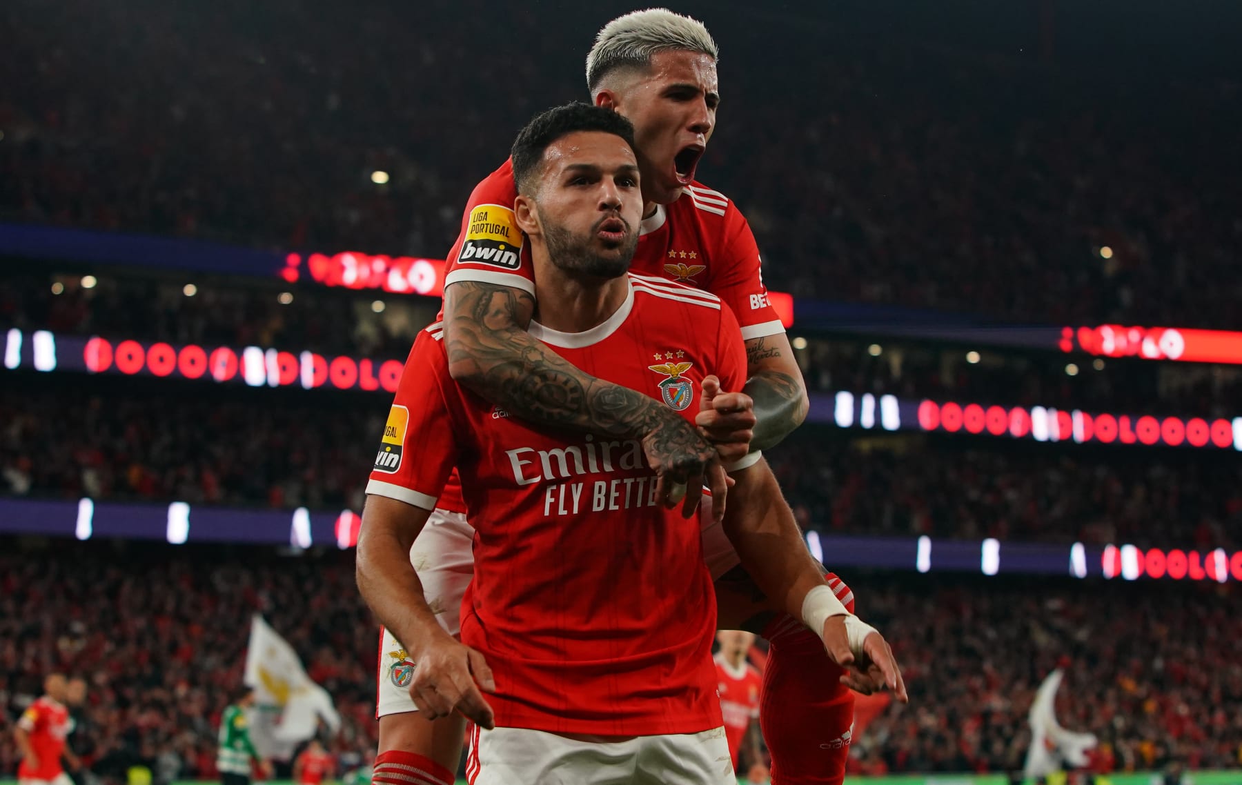 LISBON, PORTUGAL - JANUARY 15: Goncalo Ramos of SL Benfica celebrates after scoring a goal during the Liga Portugal Bwin match between SL Benfica and Sporting CP at Estadio da Luz on January 15, 2023 in Lisbon, Portugal. (Photo by Gualter Fatia/Getty Images)