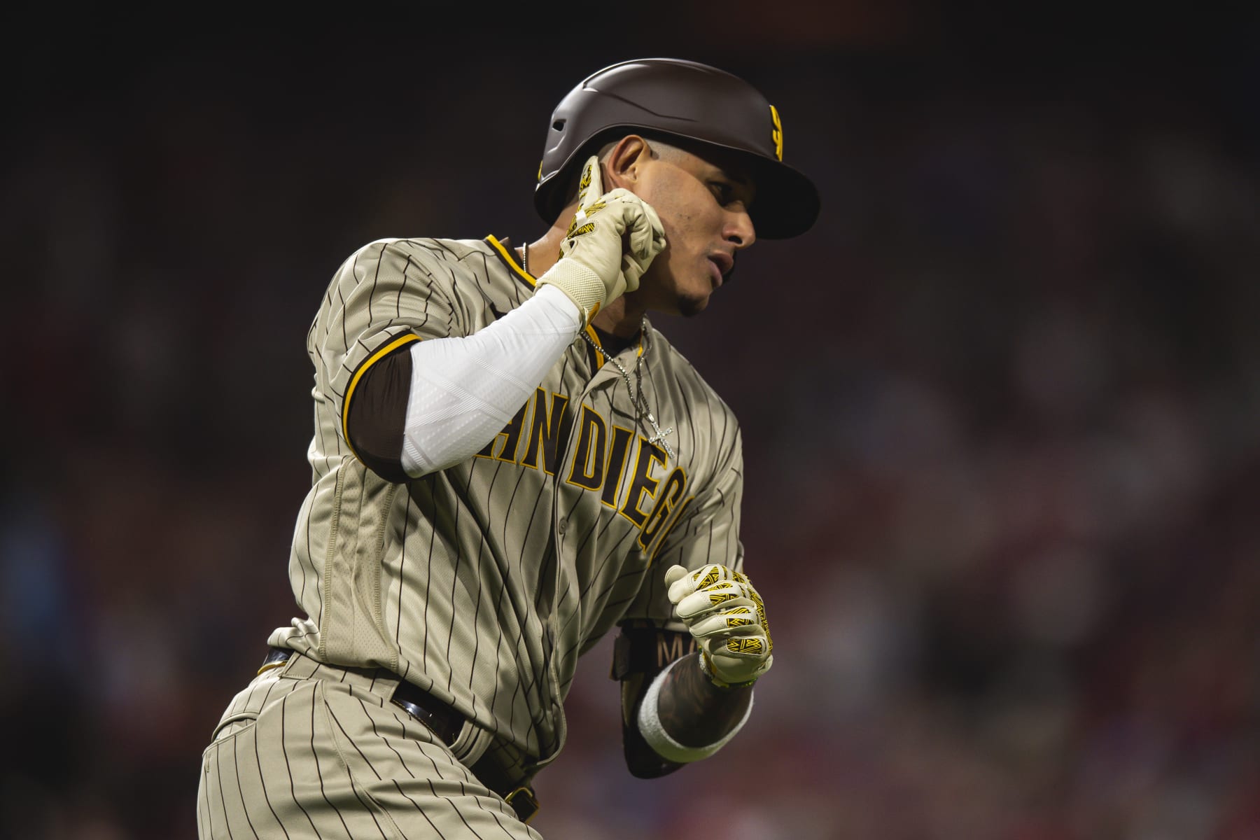 Manny Machado matures into leader Padres believe they need - Los