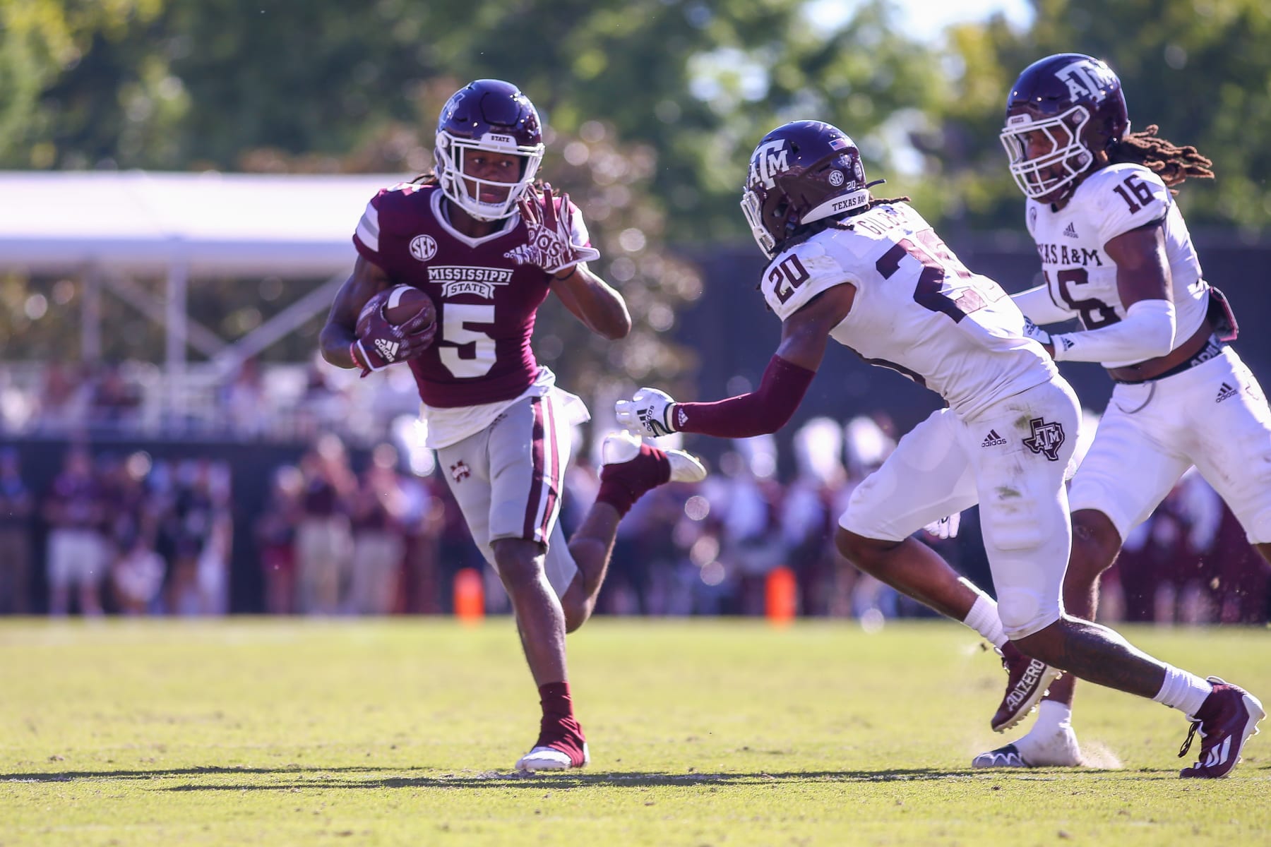 STARKVILLE, MS - OCTOBER 01: Mississippi State Bulldogs wide receiver Lideatrick Griffin (5) runs during the game between the Mississippi State Bulldogs and the Texas A&M Aggies on October 1, 2022 at Davis Wade Stadium in Starkville, MS. (Photo by Chris McDill/Icon Sportswire via Getty Images)