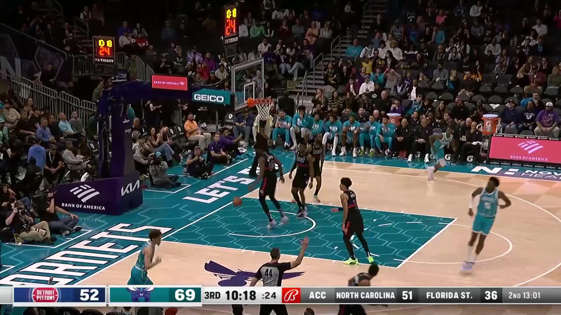 LaMelo Ball Diagnosed with Fractured Ankle Injury After