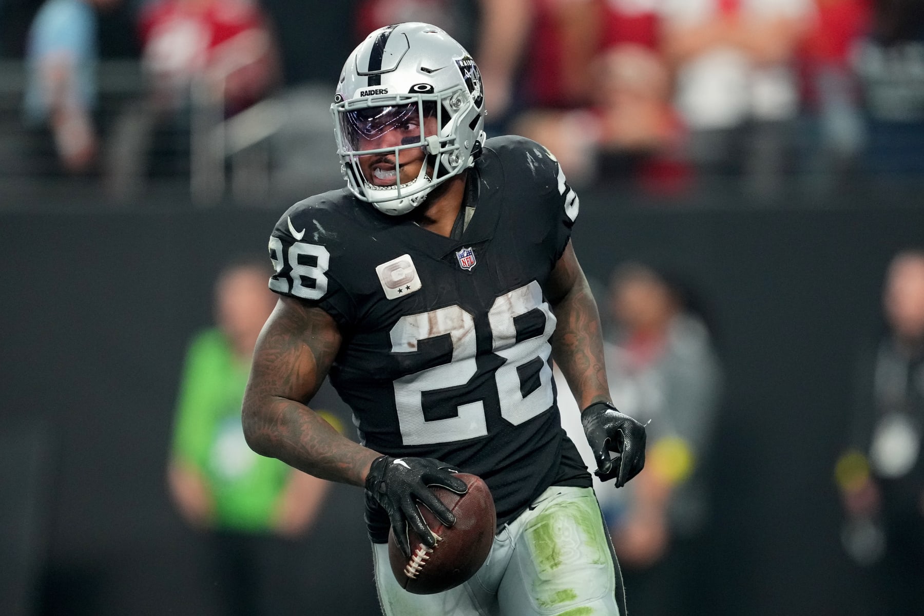 Evaluating Josh Jacobs' future with the Las Vegas Raiders after a hot start  in 2022