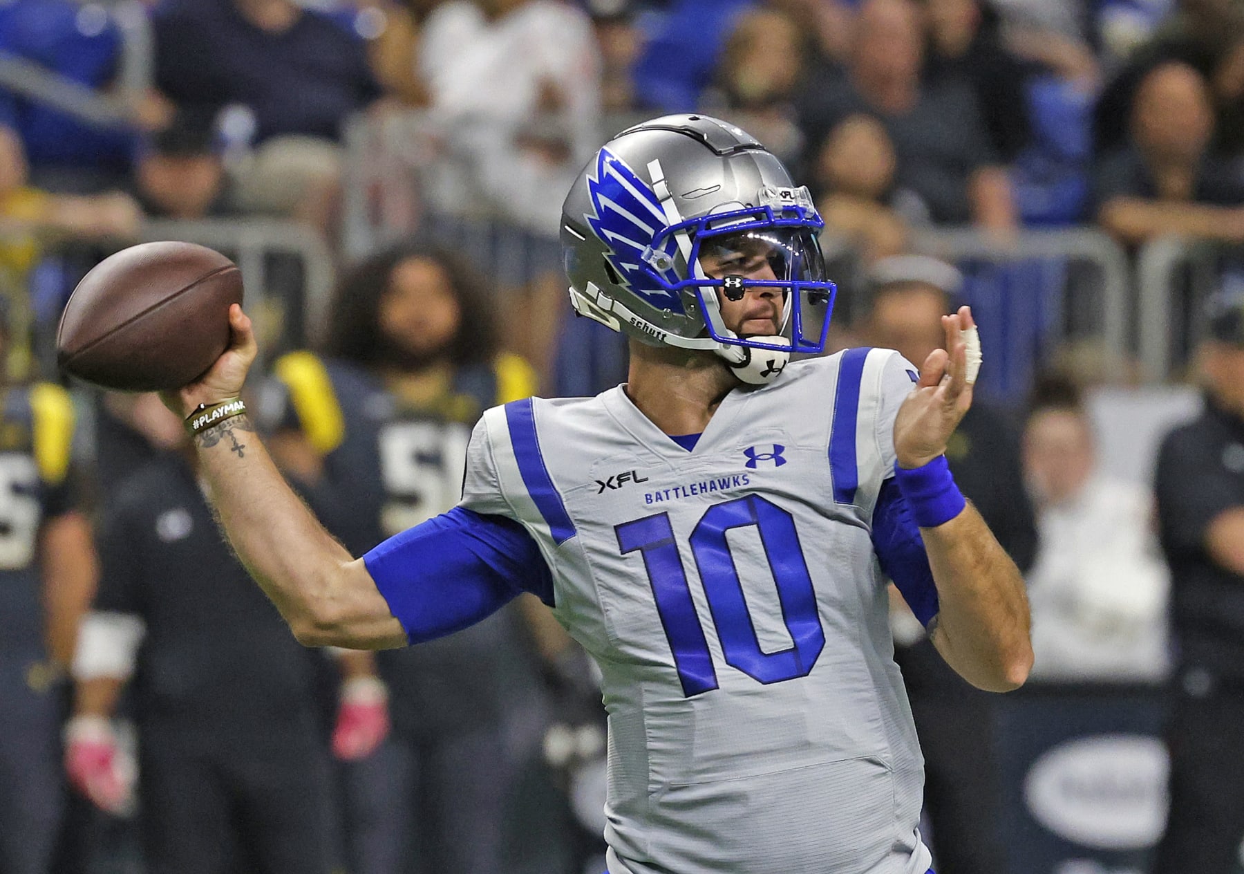 SAN ANTONIO, TX - FEBRUARY 19: A.J. McCarron #10 of the St. Louis Battlehawks prepares to throw a pass against the San Antonio Brahamas at the Alamodome on February 19, 2023 in San Antonio, Texas.  (Photo by Ronald Cortes/Getty Images)