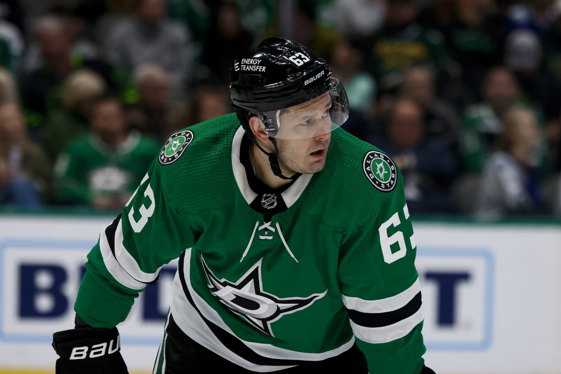 Dallas acquired Evgenii Dadonov from Montréal February 26.