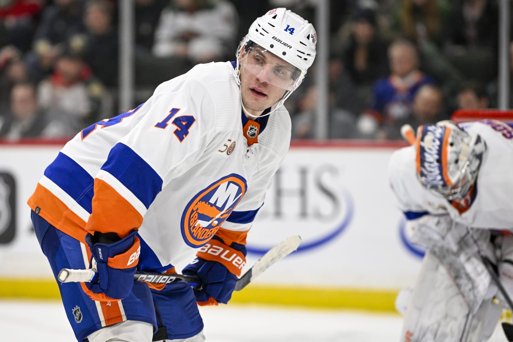 ST. PAUL, MN - FEBRUARY 28: New York Islanders Center Bo Horvat (14) prepares to take a face-off during a game between the Minnesota Wild and New York Islanders on February 28, 2023, at Xcel Energy Center in St. Paul, MN.(Photo by Nick Wosika/Icon Sportswire via Getty Images)