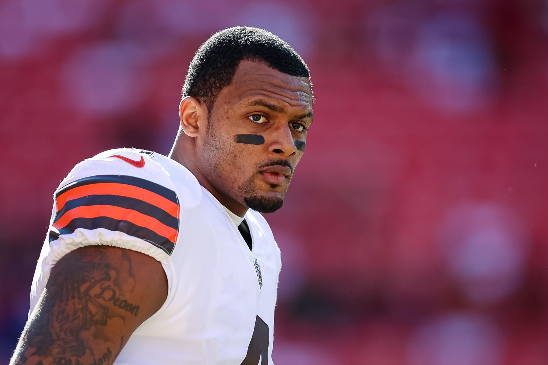 Browns restructure Deshaun Watson's contract to clear $36 million in cap  space so they can acquire more talent 