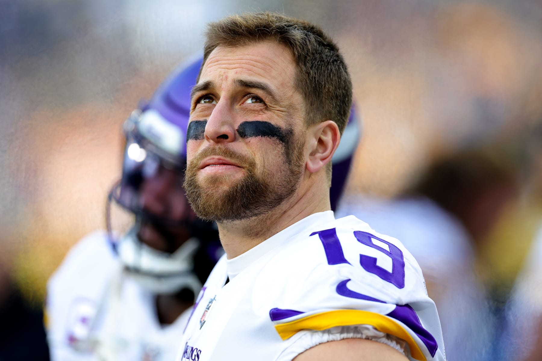 Panthers sign Adam Thielen to three-year deal, fill void at receiver