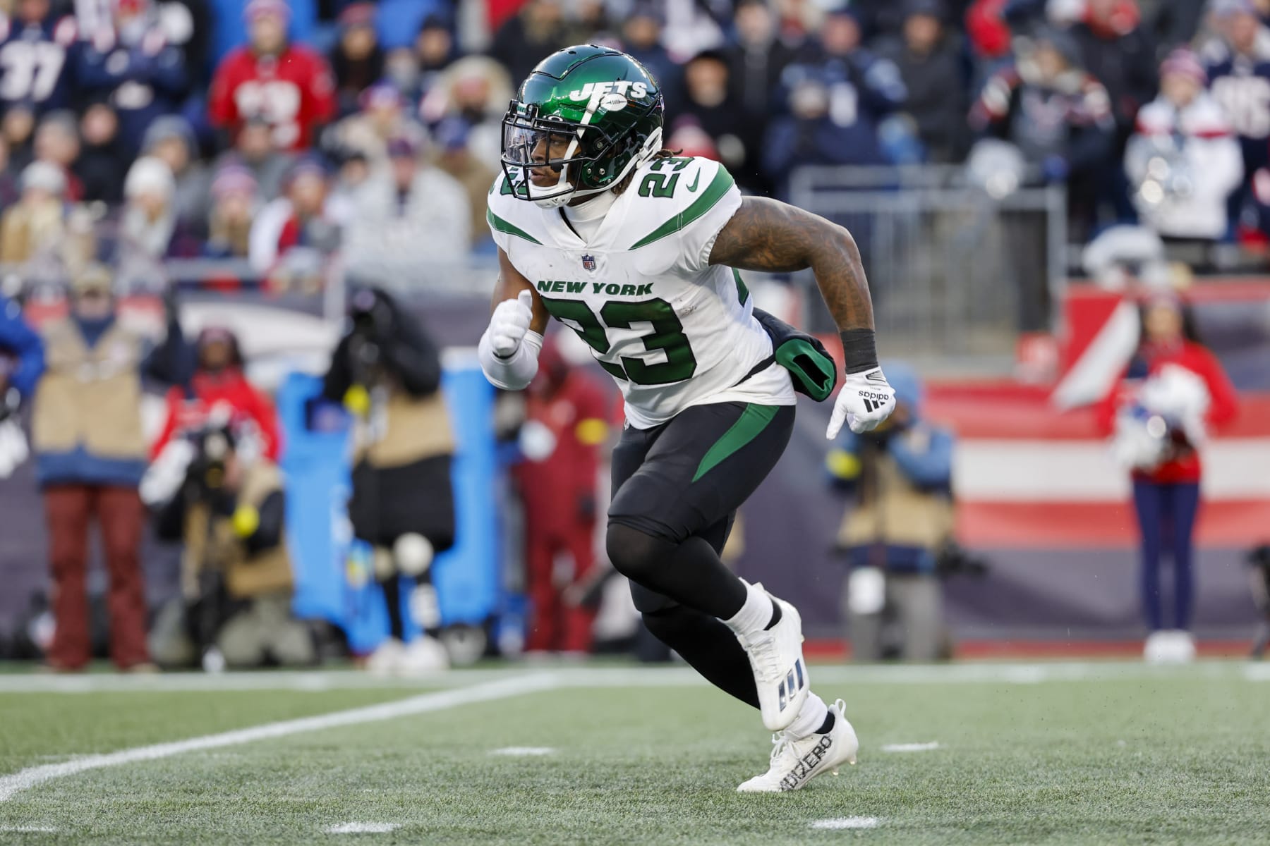 NFL Twitter goes crazy after Jets trade for James Robinson