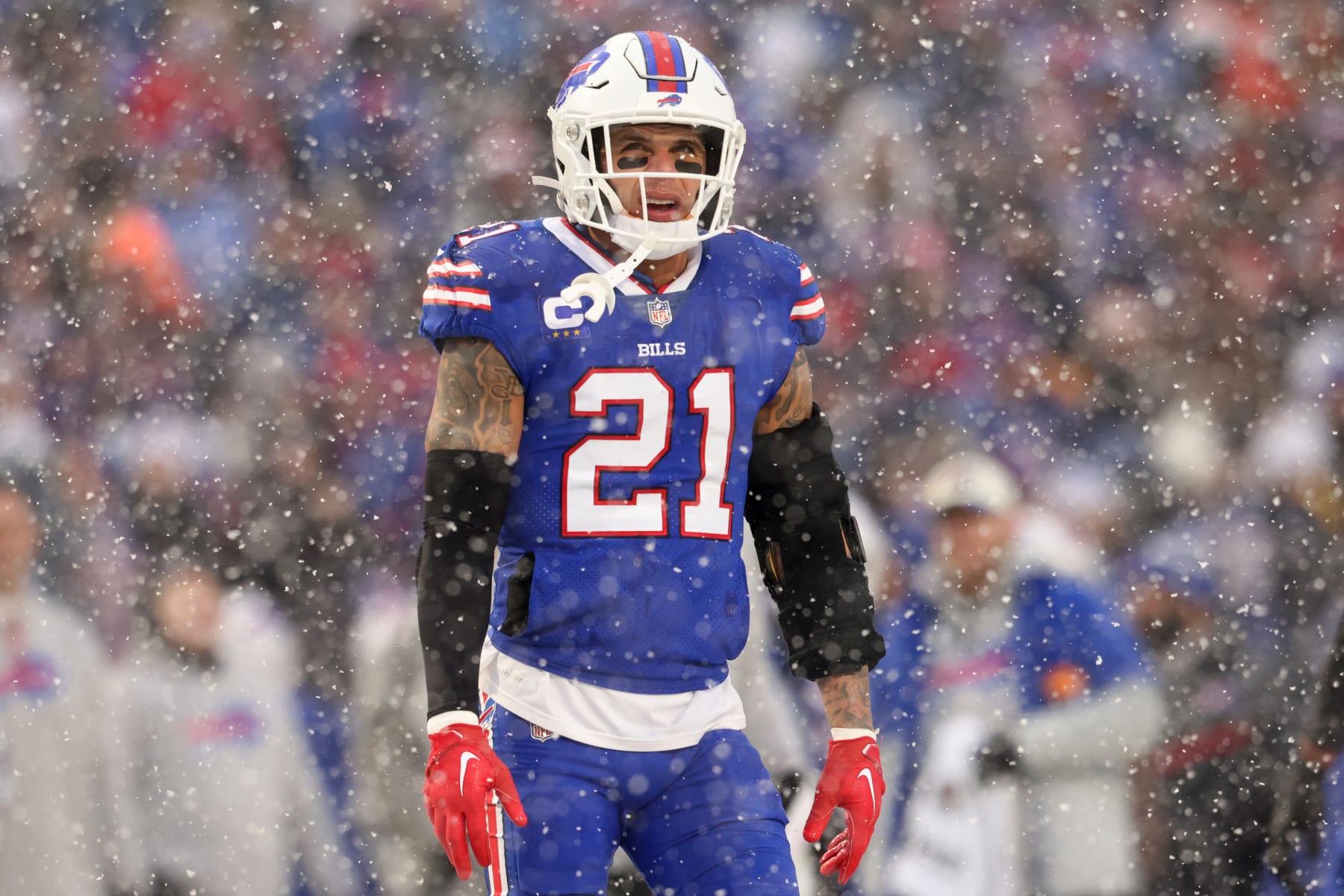 2023 Bills Free Agents: Jordan Poyer, Devin Singletary, & More