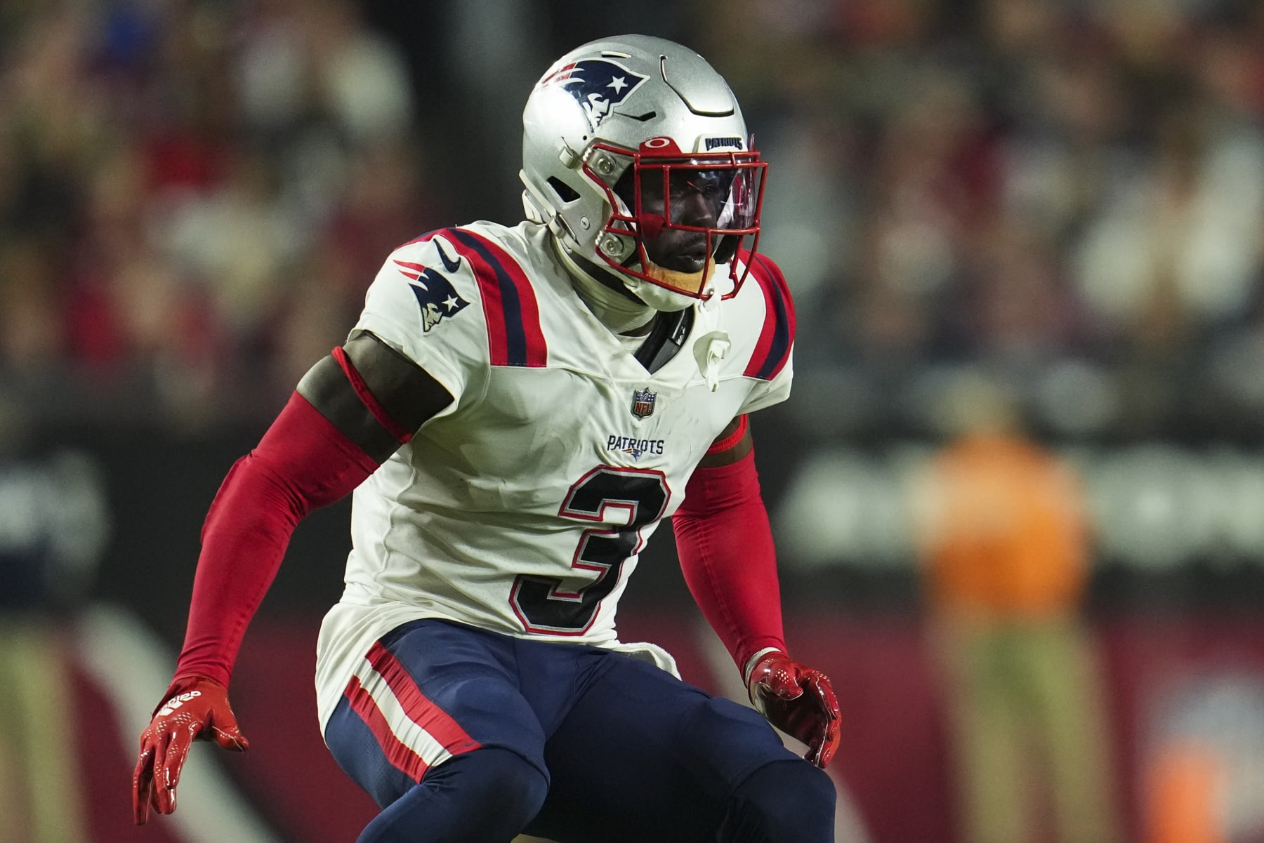 Report: Patriots re-sign Jonathan Jones to a two-year deal