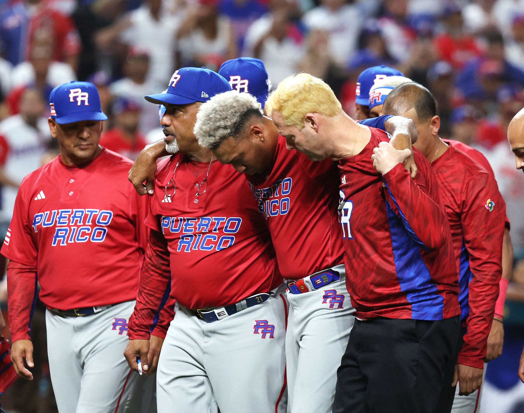 Mets Star Edwin Díaz Recovering After Injuring Knee During Celebration