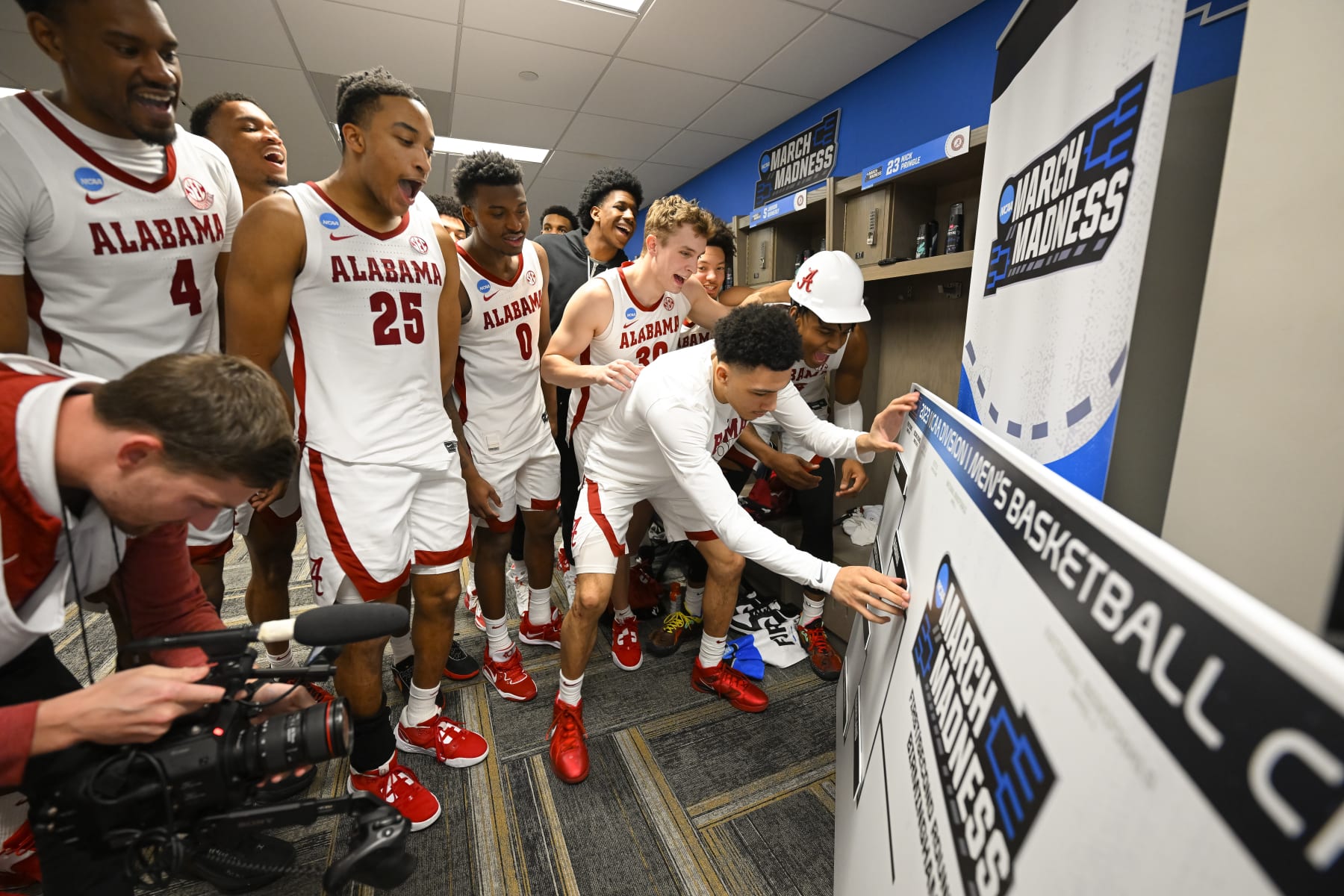 Florida, Oral Roberts Win On Thrilling First Day Of 2023 Men's