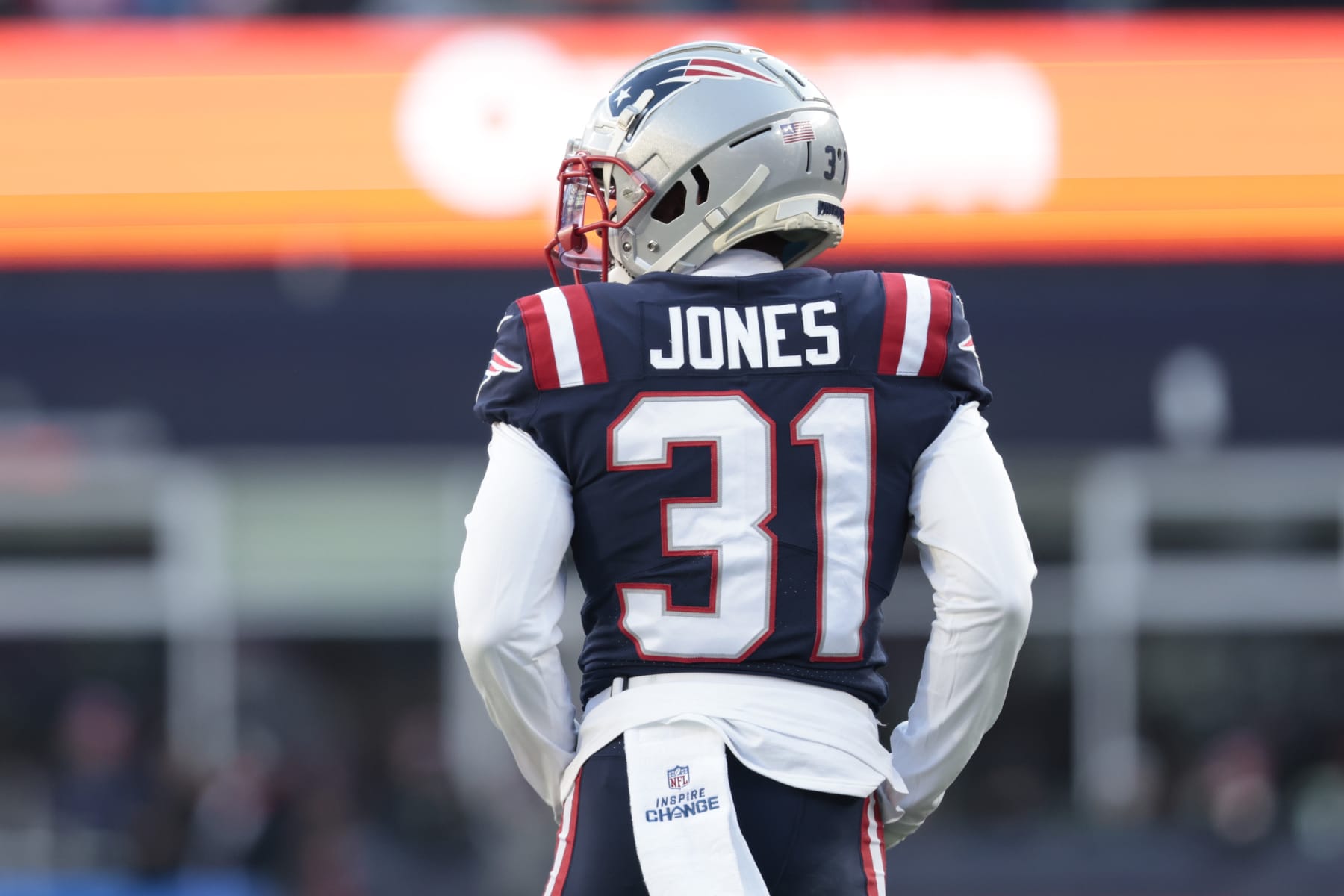 Patriots-Falcons trade grades: New England dealing Jonnu Smith to Atlanta,  per report 