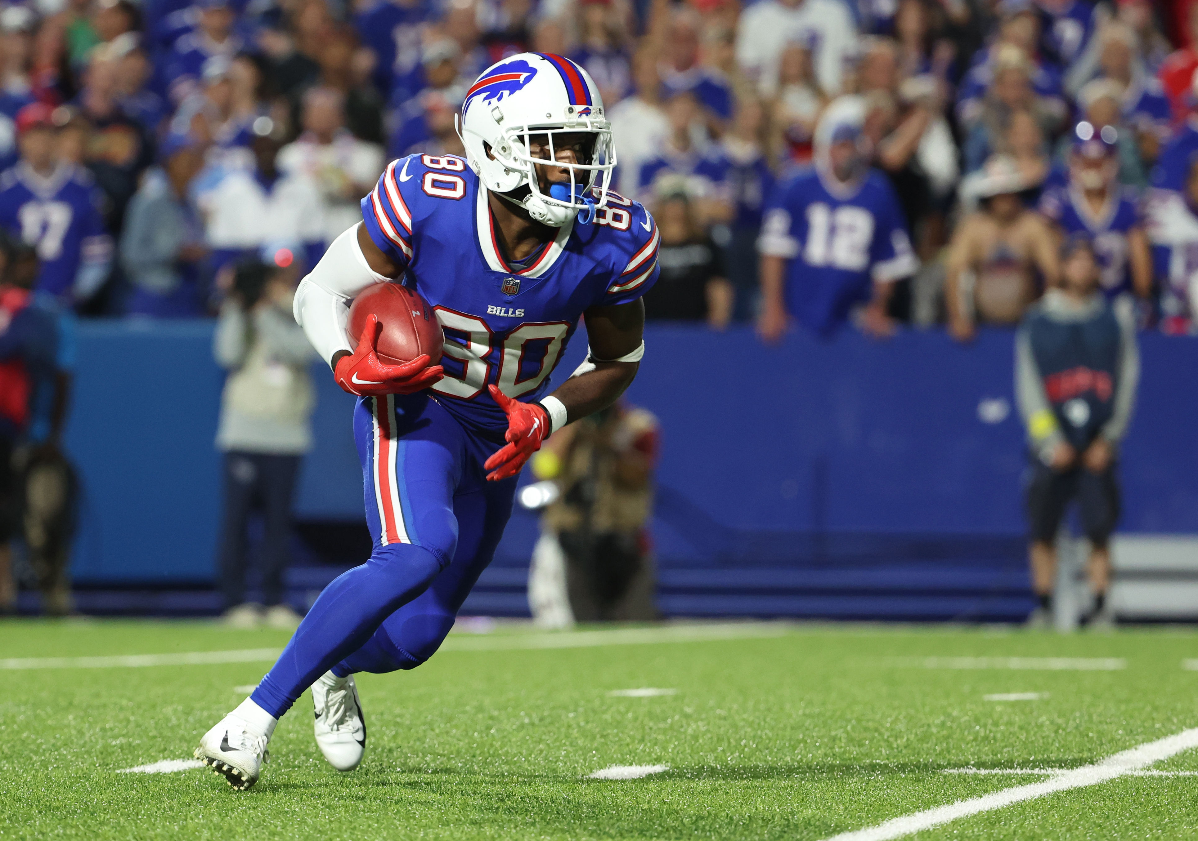 Bills S Micah Hyde, WR Jamison Crowder return to practice, won't