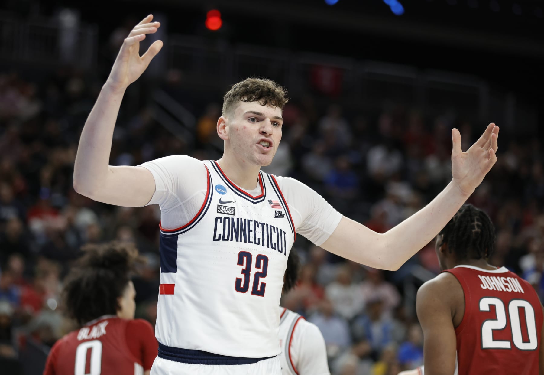 Connecticut's Donovan Clingan Connecticut's Donovan Clingan