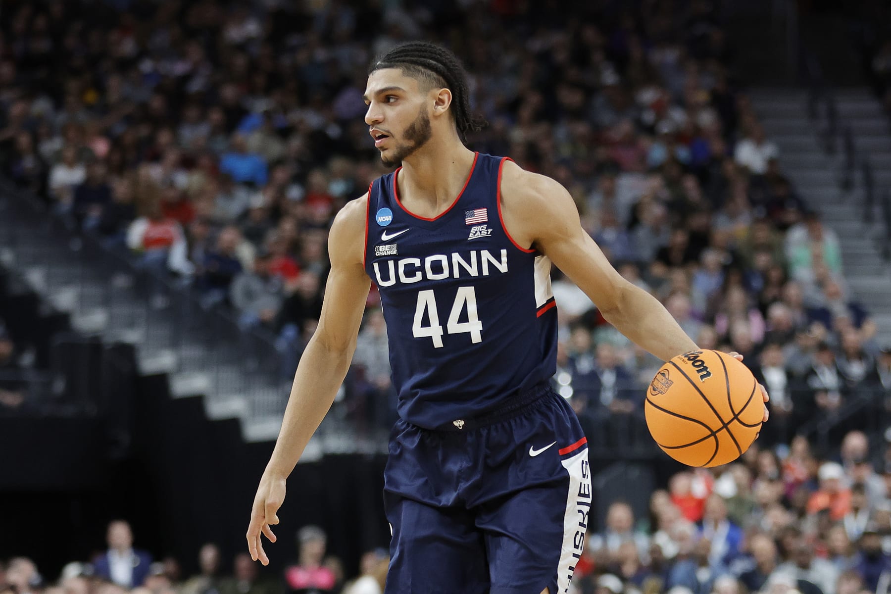 LAS VEGAS, NEVADA - MARCH 25: Andre Jackson Jr. #44 of the Connecticut Huskies dribbles during the first half against the Gonzaga Bulldogs in the Elite Eight round of the NCAA Men's Basketball Tournament at T-Mobile Arena on March 25, 2023 in Las Vegas, Nevada. (Photo by Carmen Mandato/Getty Images) LAS VEGAS, NEVADA - MARCH 25: Andre Jackson Jr. #44 of the Connecticut Huskies dribbles during the first half against the Gonzaga Bulldogs in the Elite Eight round of the NCAA Men's Basketball Tournament at T-Mobile Arena on March 25, 2023 in Las Vegas, Nevada. (Photo by Carmen Mandato/Getty Images)