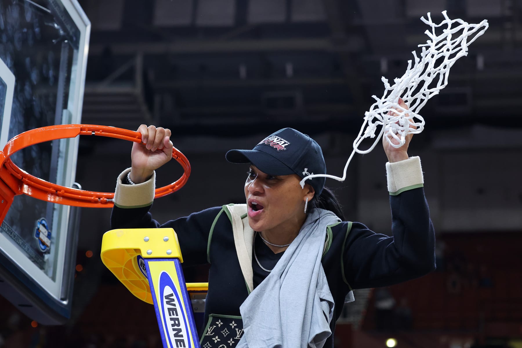 Dawn Staley named Naismith women's coach of the year - Sports Illustrated