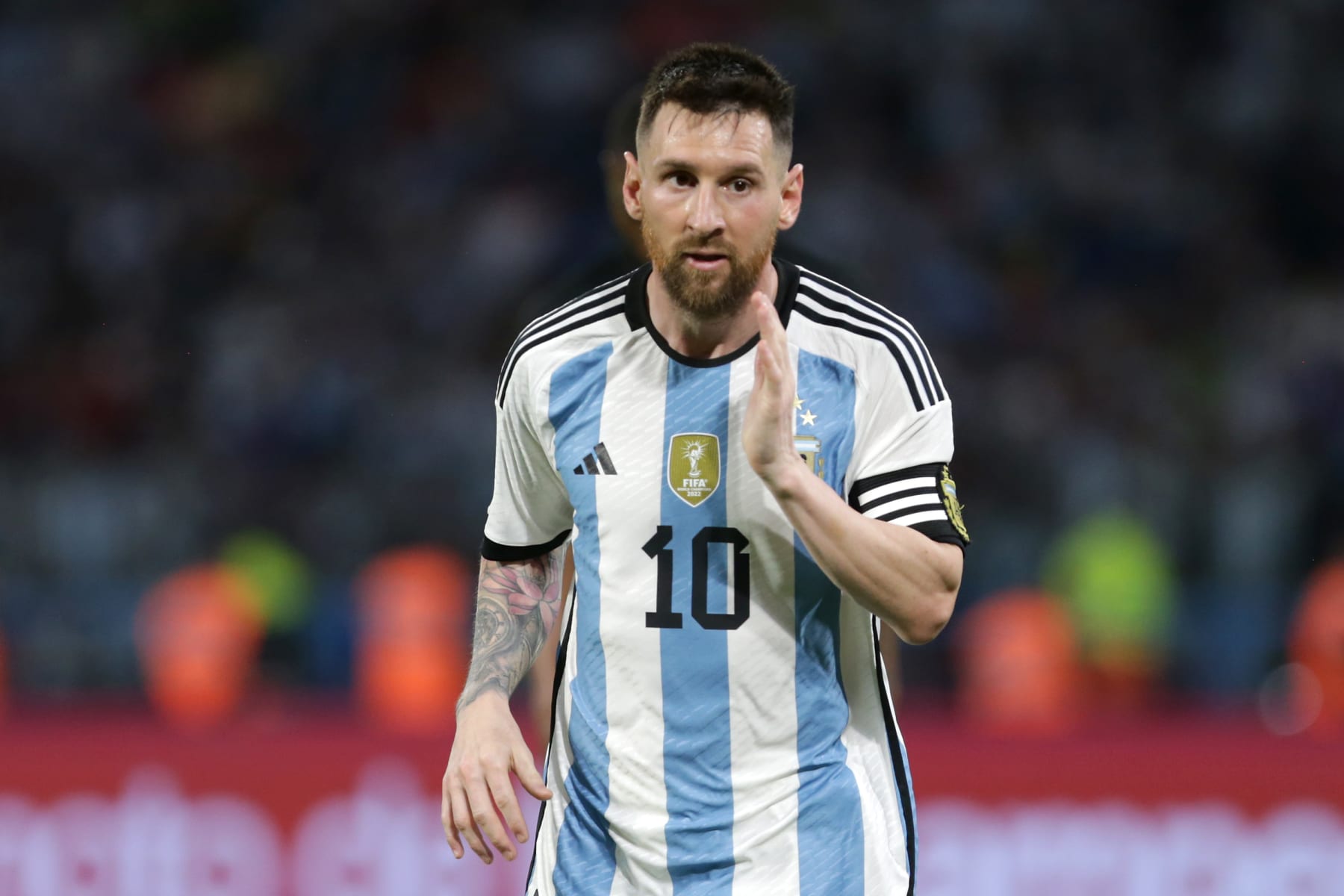 SANTIAGO DEL ESTERO, ARGENTINA - MARCH 28: Lionel Messi of Argentina gestures during an international friendly match between Argentina and Curaçao at Estadio Unico Madre de Ciudades on March 28, 2023 in Santiago del Estero, Argentina. (Photo by Daniel Jayo/Getty Images)