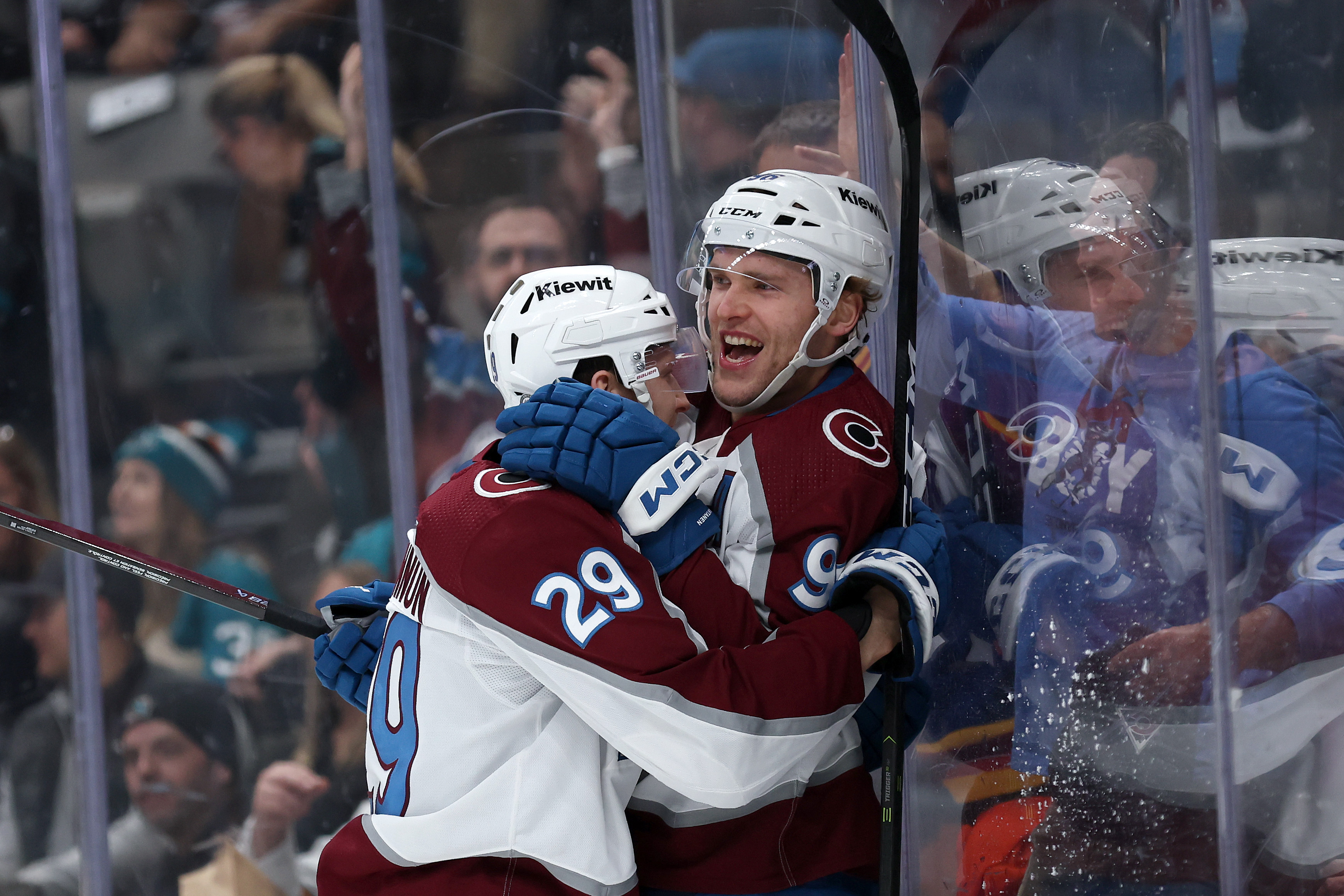 Open Thread: Colorado Avalanche vs. Winnipeg Jets (6:00 p.m.