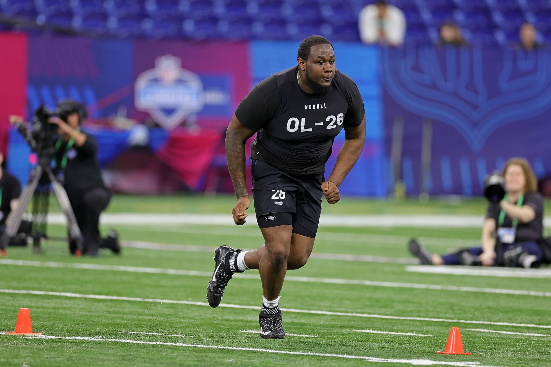 Steelers ILB Mark Robinson poised for breakout 2023 season - Visit NFL  Draft on Sports Illustrated, the latest news coverage, with rankings for  NFL Draft prospects, College Football, Dynasty and Devy Fantasy Football.