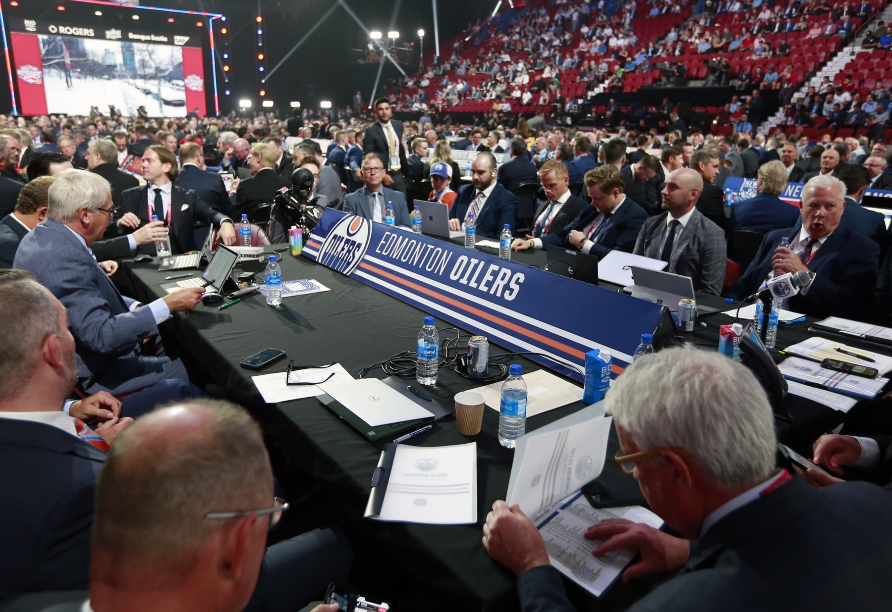 MONTREAL, QUEBEC - JULY 07: A general view of the Edmonton Oilers draft table prior to the first round of the 2022 Upper Deck NHL Draft at Bell Centre on July 07, 2022 in Montreal, Quebec. (Photo by Jeff Vinnick/NHLI via Getty Images)