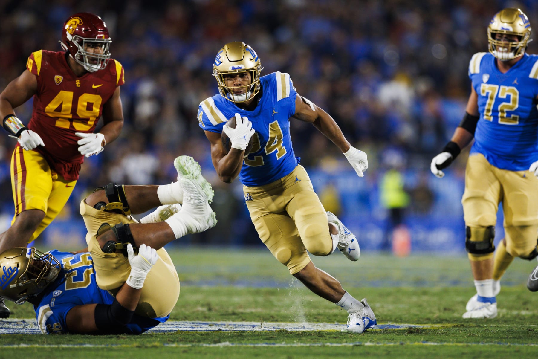 2023 NFL Mock Draft: Bijan Robinson lands in the perfect spot, plus more Fantasy  Football fallout 