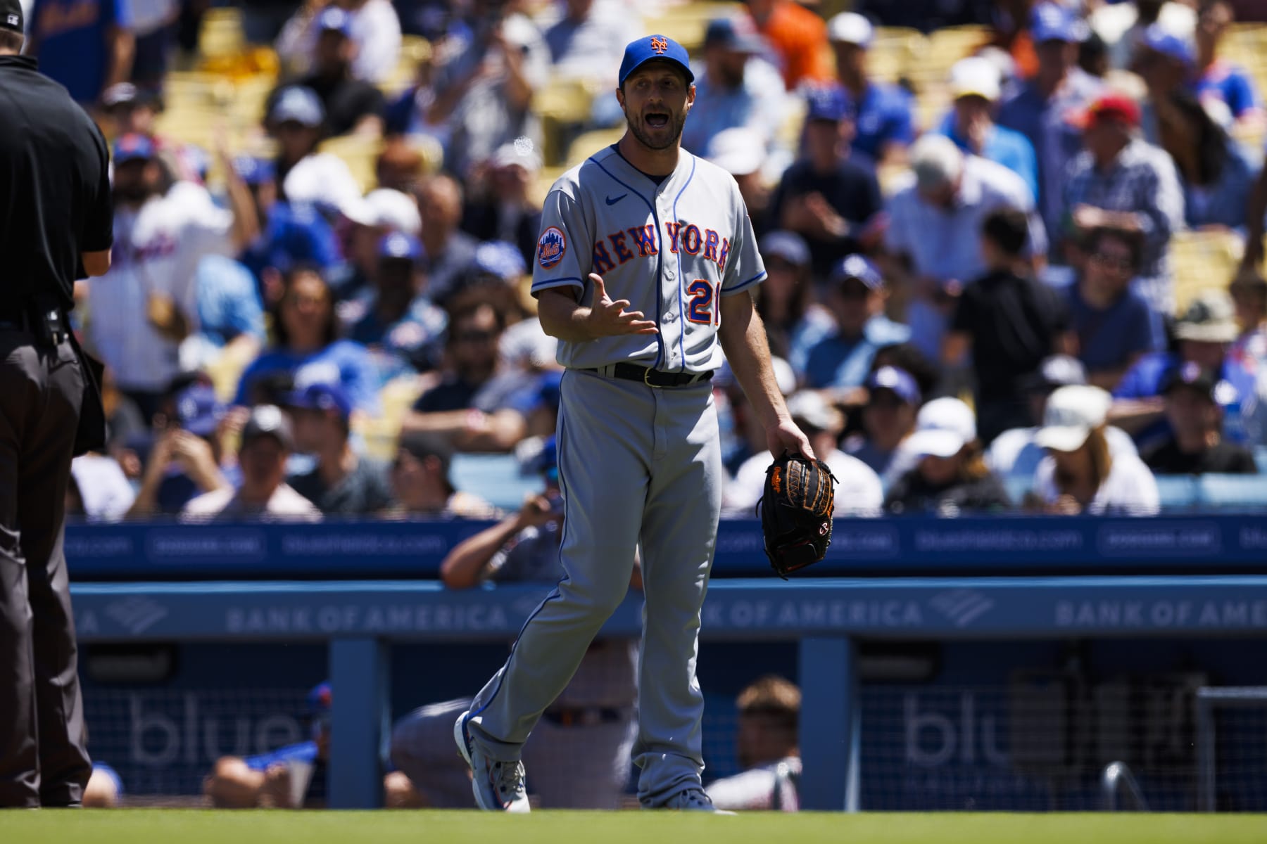 Max Scherzer: New York Mets pitcher ejected from Los Angeles Dodgers game  after umpire inspections for sticky hands