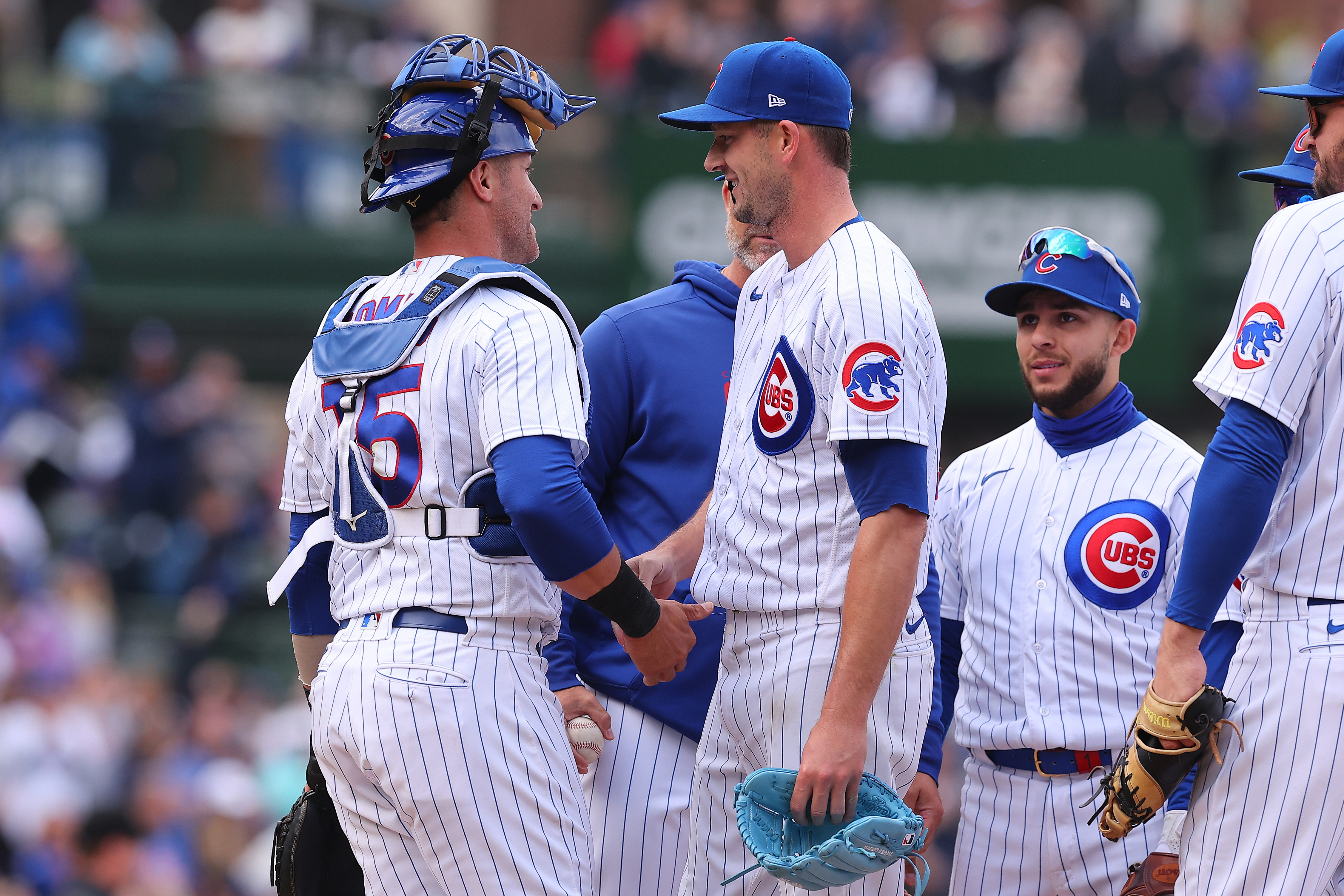 WATCH: Cubs starter Drew Smyly loses perfect game vs. Dodgers in