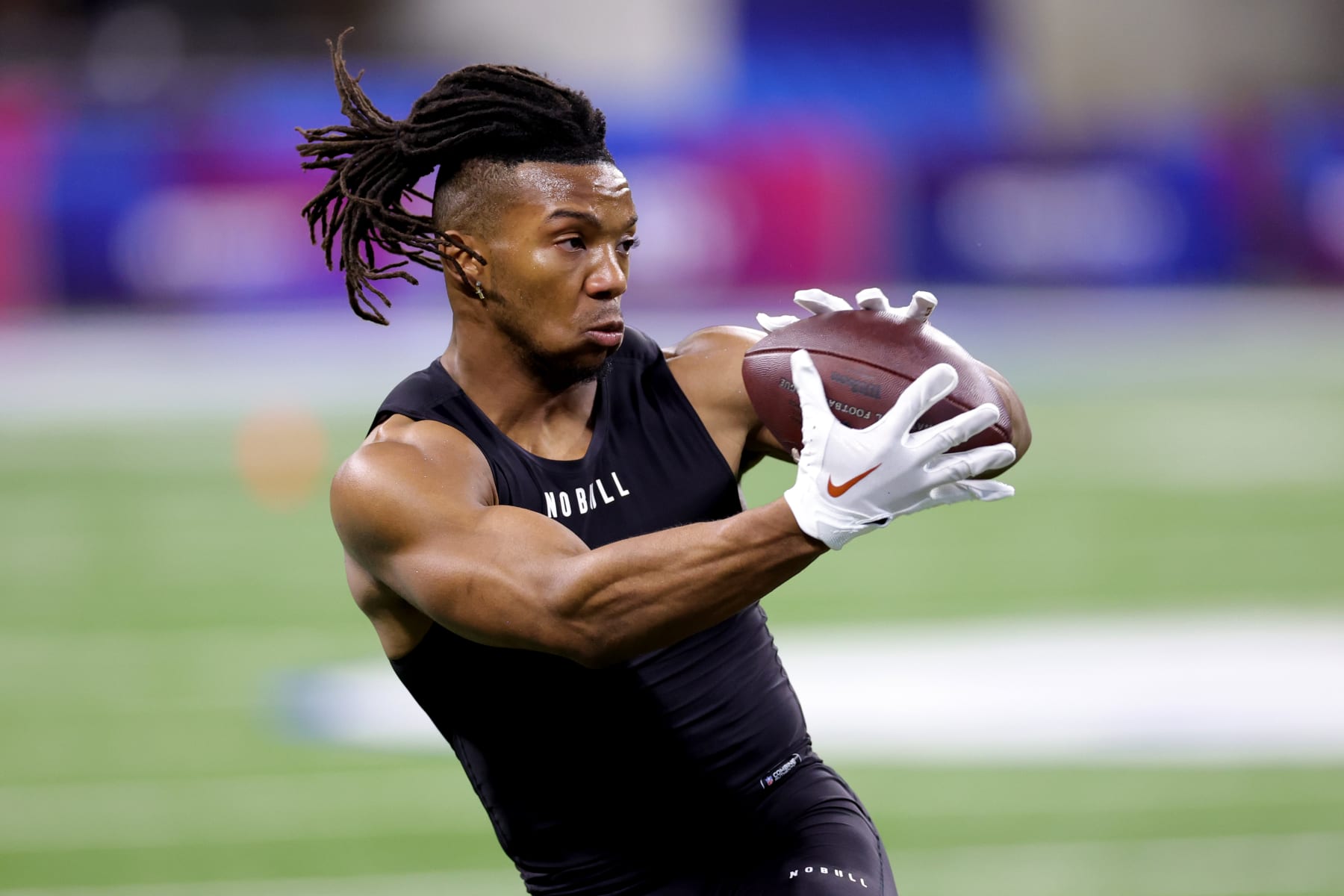 Baltimore Ravens 2023 NFL Mock Draft: Bijan Robinson Gives Baltimore a  Dangerous Backfield