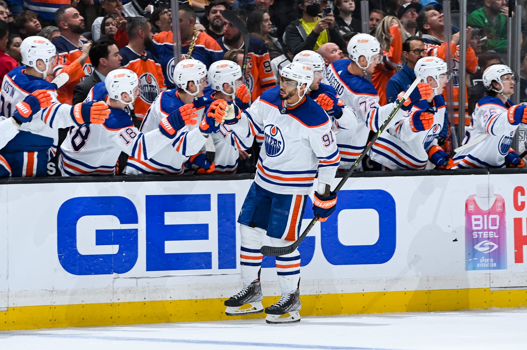 LOS ANGELES, CA - APRIL 23: Evander Kane #91 of the Edmonton Oilers celebrates his goal with teammates during the third period against the Los Angeles Kings in Game Four of the First Round of the 2023 Stanley Cup Playoffs at Crypto.com Arena on April 23, 2023 in Los Angeles, California. (Photo by Andrew Bernstein/NHLI via Getty Images)