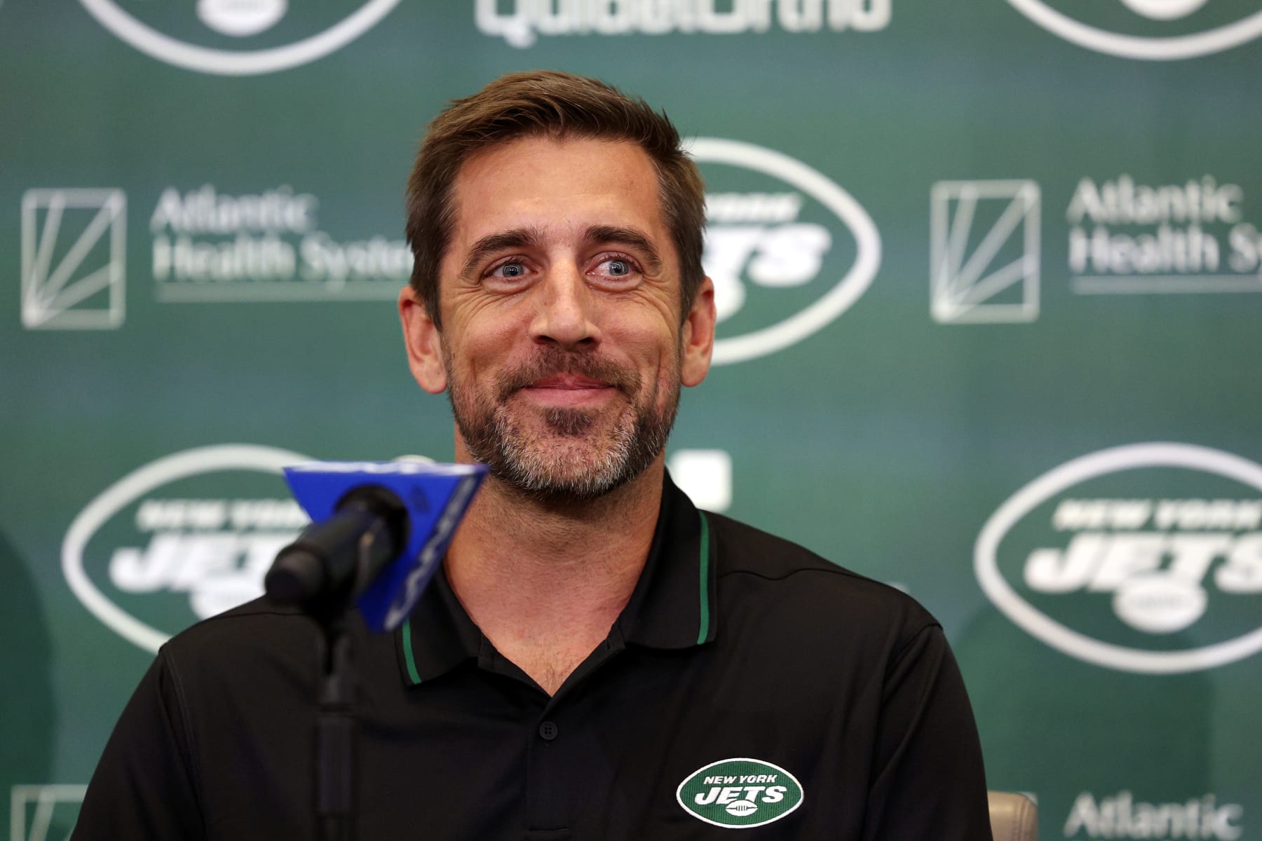 Jets, Aaron Rodgers work out revised contract