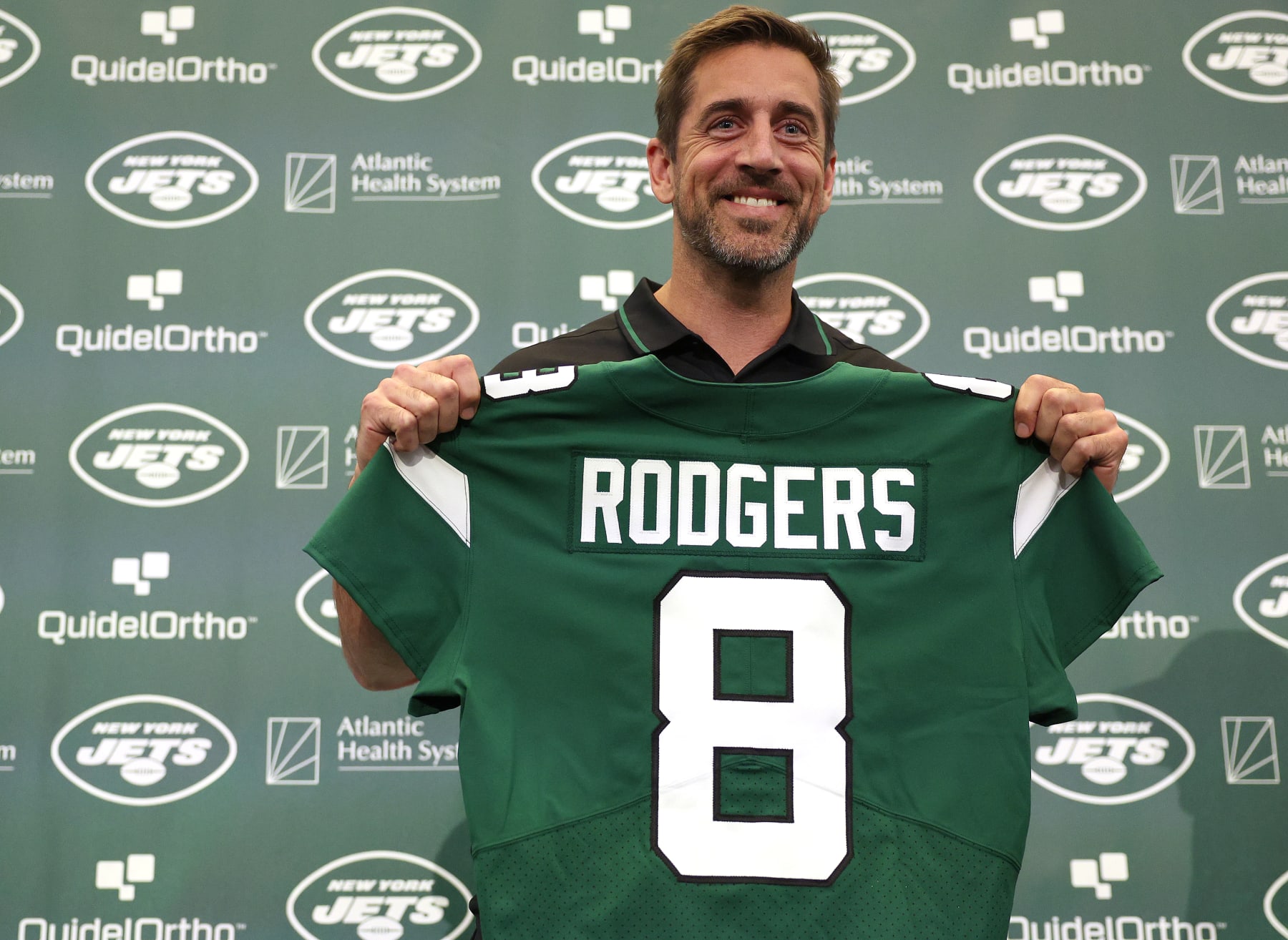 2023 QB Carousel: Rodgers to the Big Apple? Predictions for Draft Picks,  Mid-Tier QBs, More - Bleacher Nation