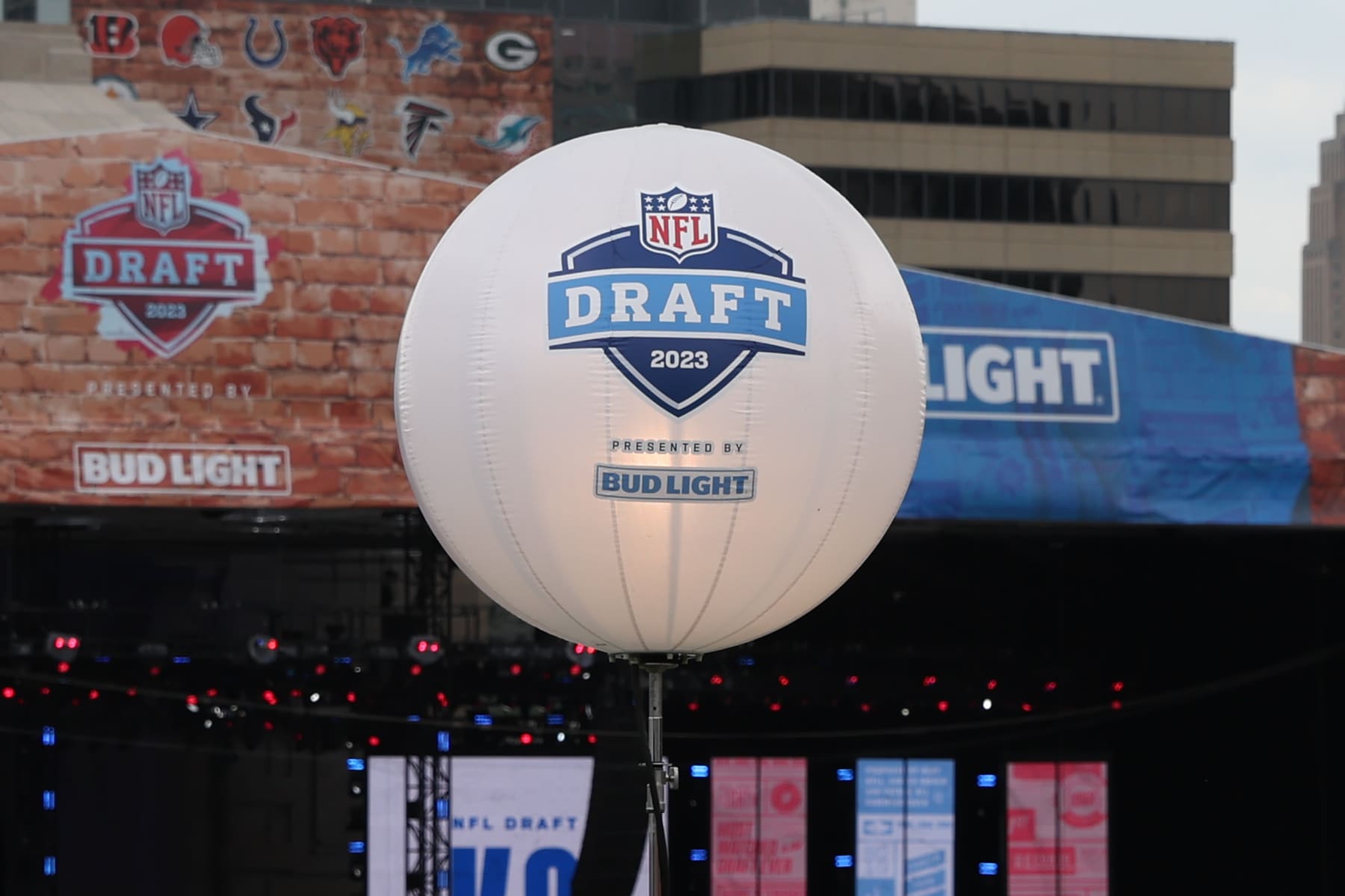 Detroit To Host 2024 NFL Draft Presented By Bud Light - Detroit