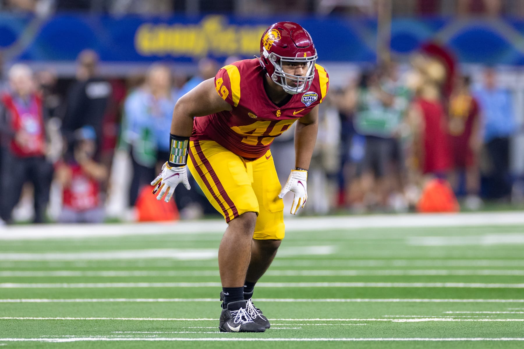 Is USC tackle Tyron Smith a sleeper first-round pick for offensive