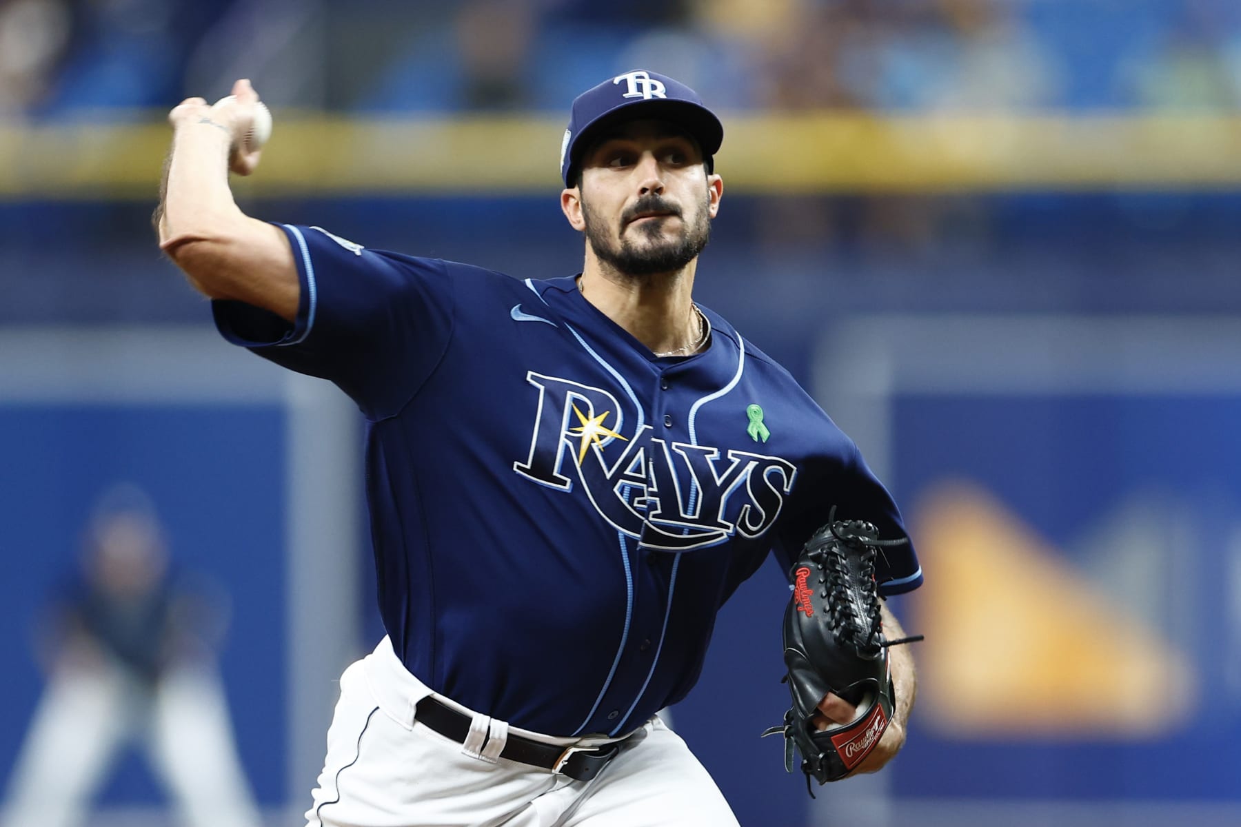 ST PETERSBURG, FLORIDA - MAY 04: Zach Eflin #24 of the Tampa Bay Rays throws a pitch during the first inning against the Pittsburgh Pirates at Tropicana Field on May 04, 2023 in St Petersburg, Florida. (Photo by Douglas P. DeFelice/Getty Images)