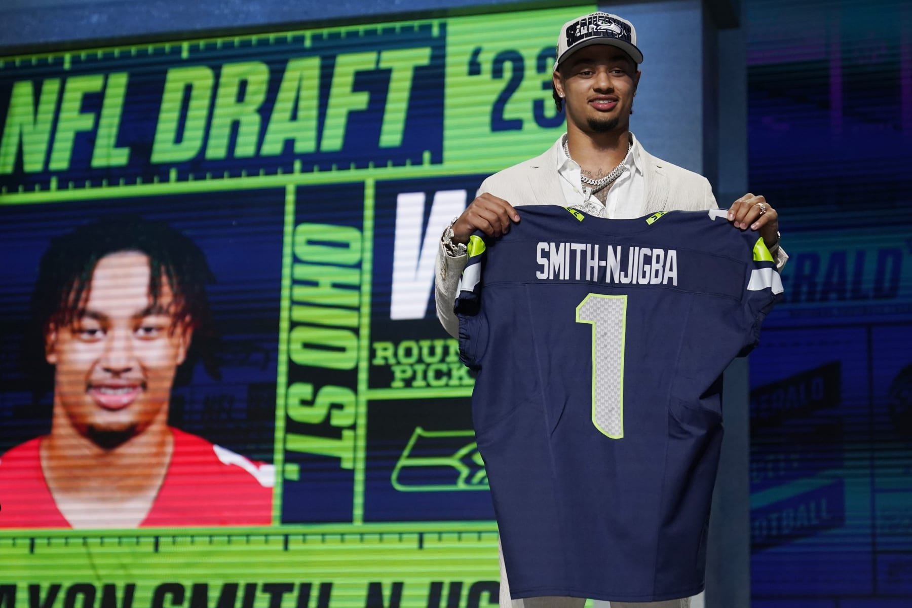 Seattle Seahawks Rumors On Kenneth Walker, Geno Smith, Tyler Lockett &  Jaxon Smith-Njigba