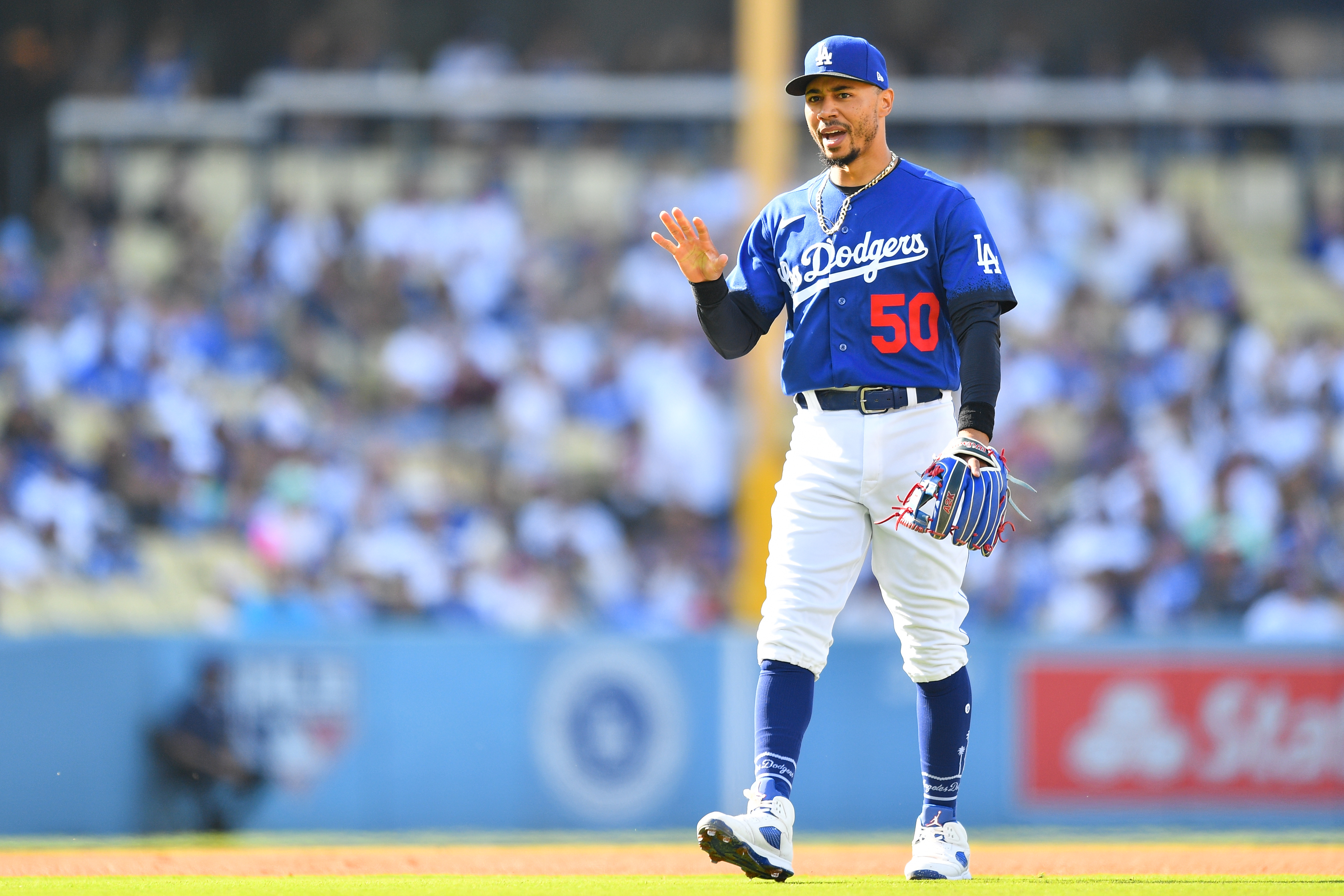 Dodger Insider on X: The Dodgers on Saturday wore the uniforms of