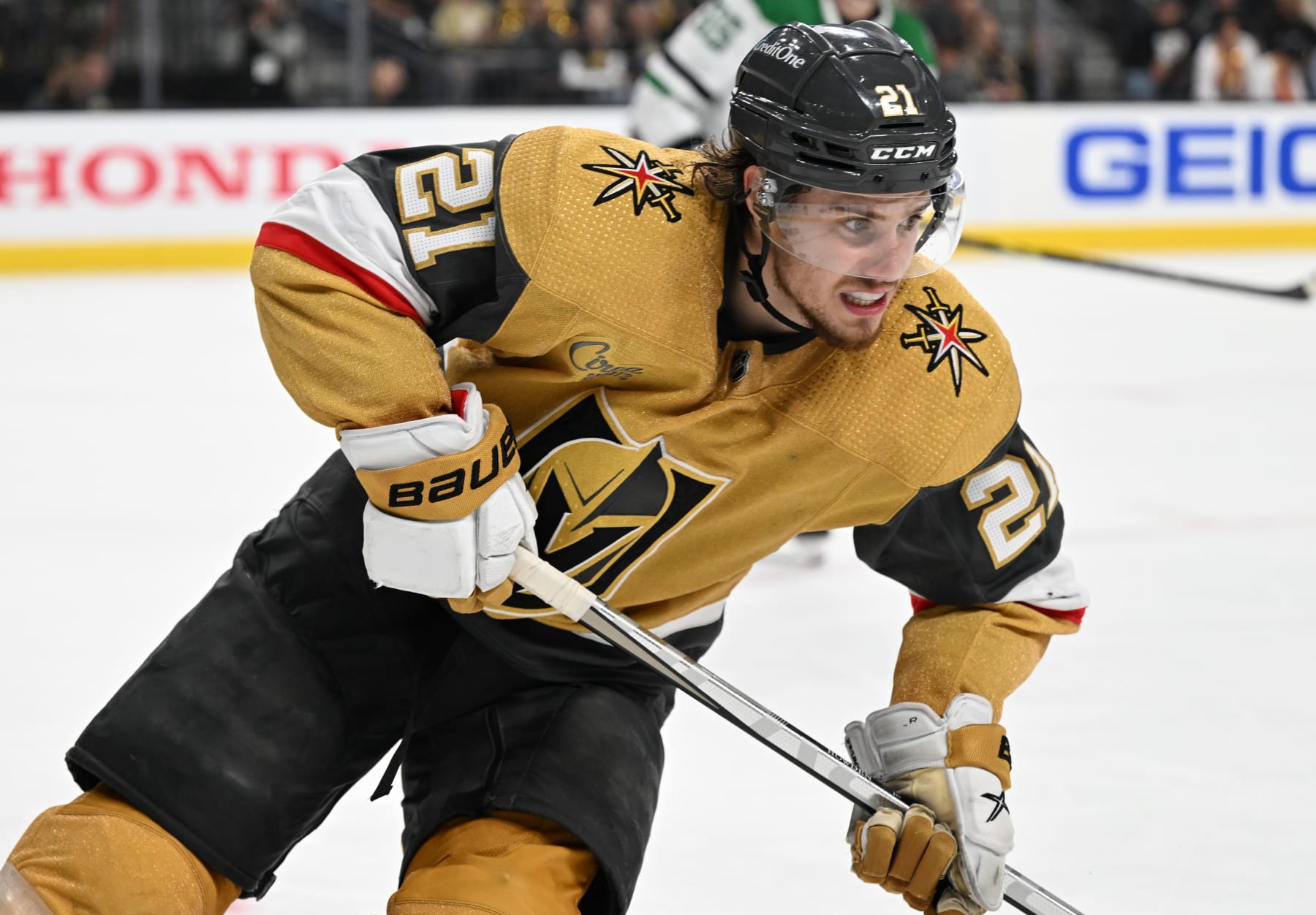 LAS VEGAS, NEVADA - MAY 19: Brett Howden #21 of the Vegas Golden Knights skates during the third period against the Dallas Stars in Game One of the Western Conference Final of the 2023 Stanley Cup Playoffs at T-Mobile Arena on May 19, 2023 in Las Vegas, Nevada. (Photo by David Becker/NHLI via Getty Images)