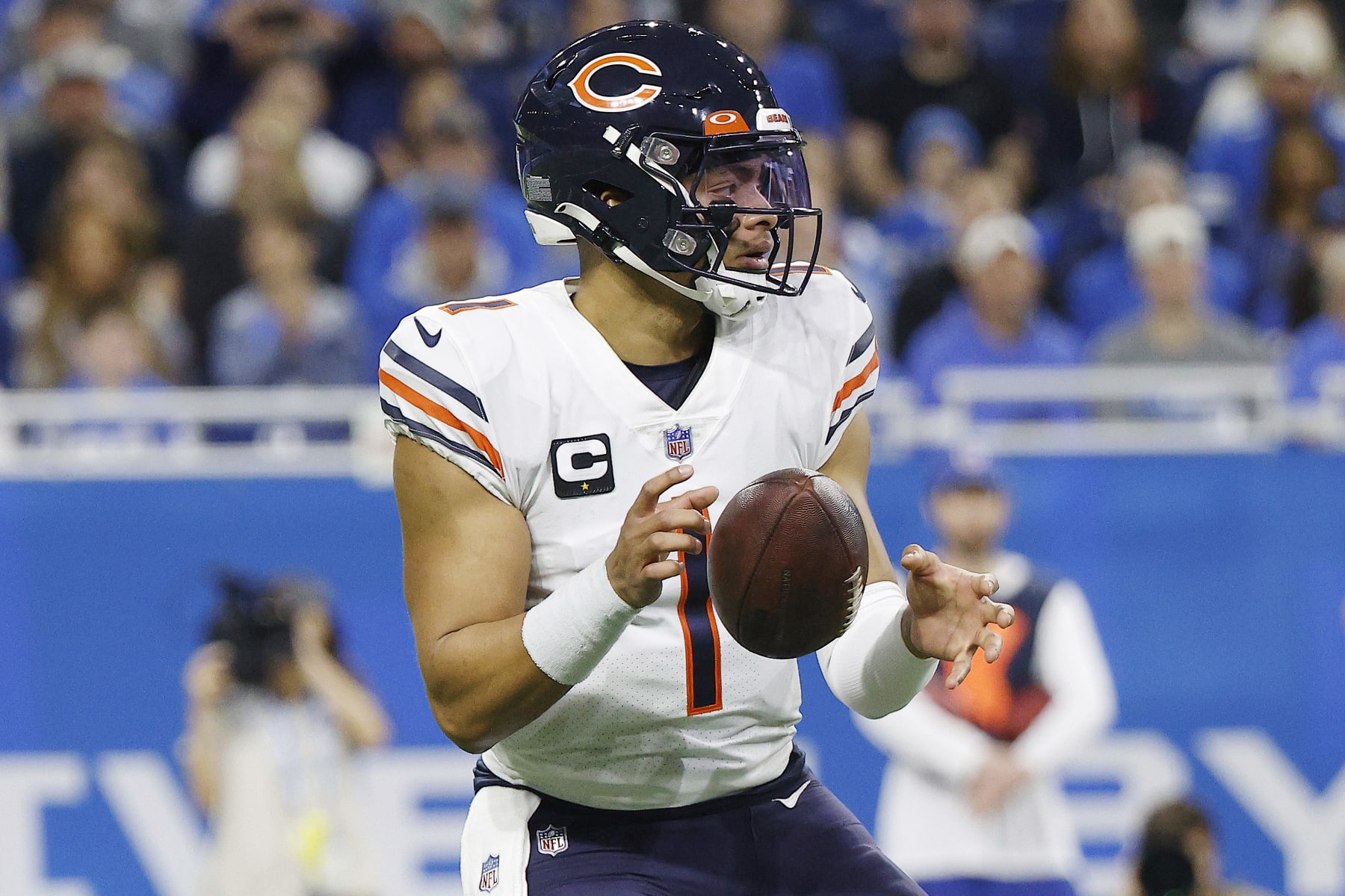 Chicago Bears: Pressure now on Fields as he has tools to succeed