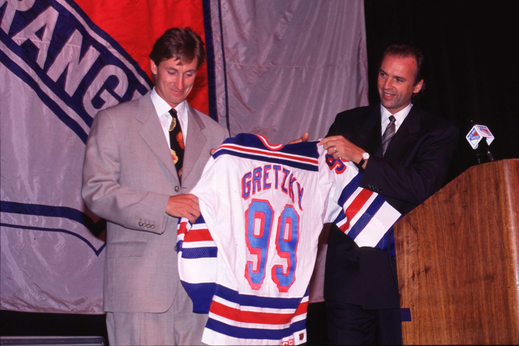 Wayne Gretzky final game Rangers jersey up for auction