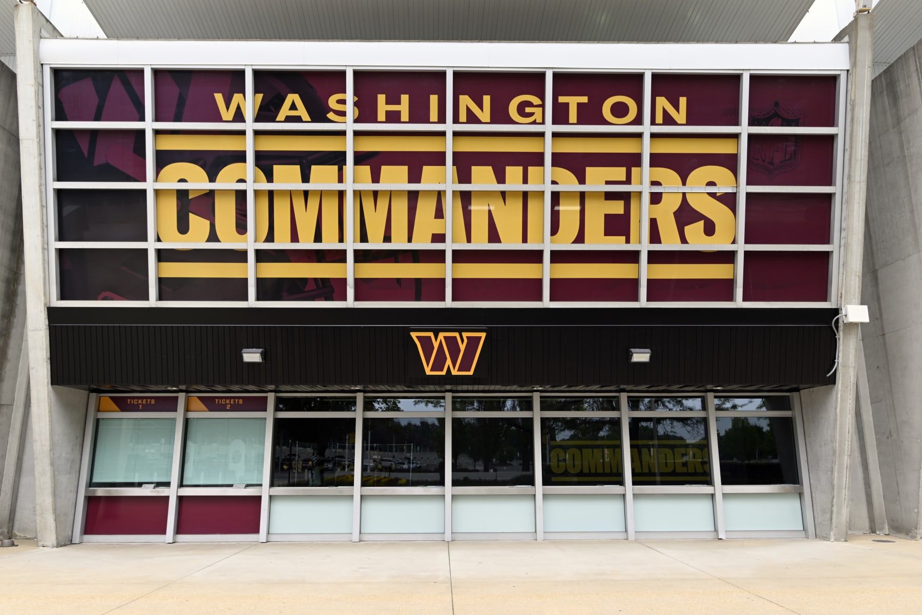 Washington Commanders Trademark Application Stalled by USPTO –