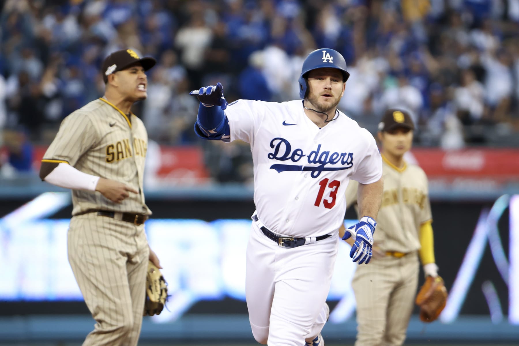 Dodgers and Astros renew rivalry in World Series