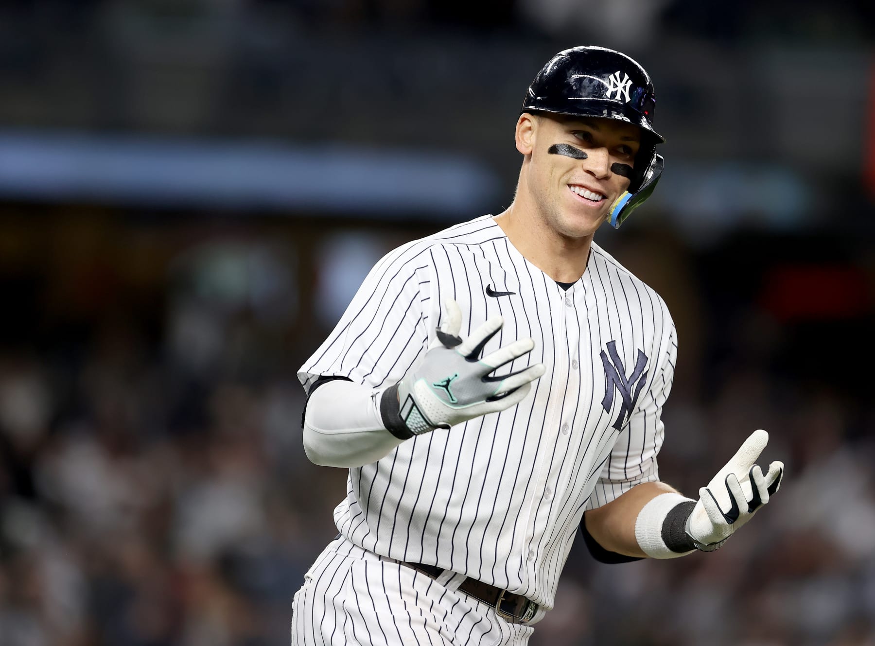 Highlight] Aaron Judge lines his second home run of the season to