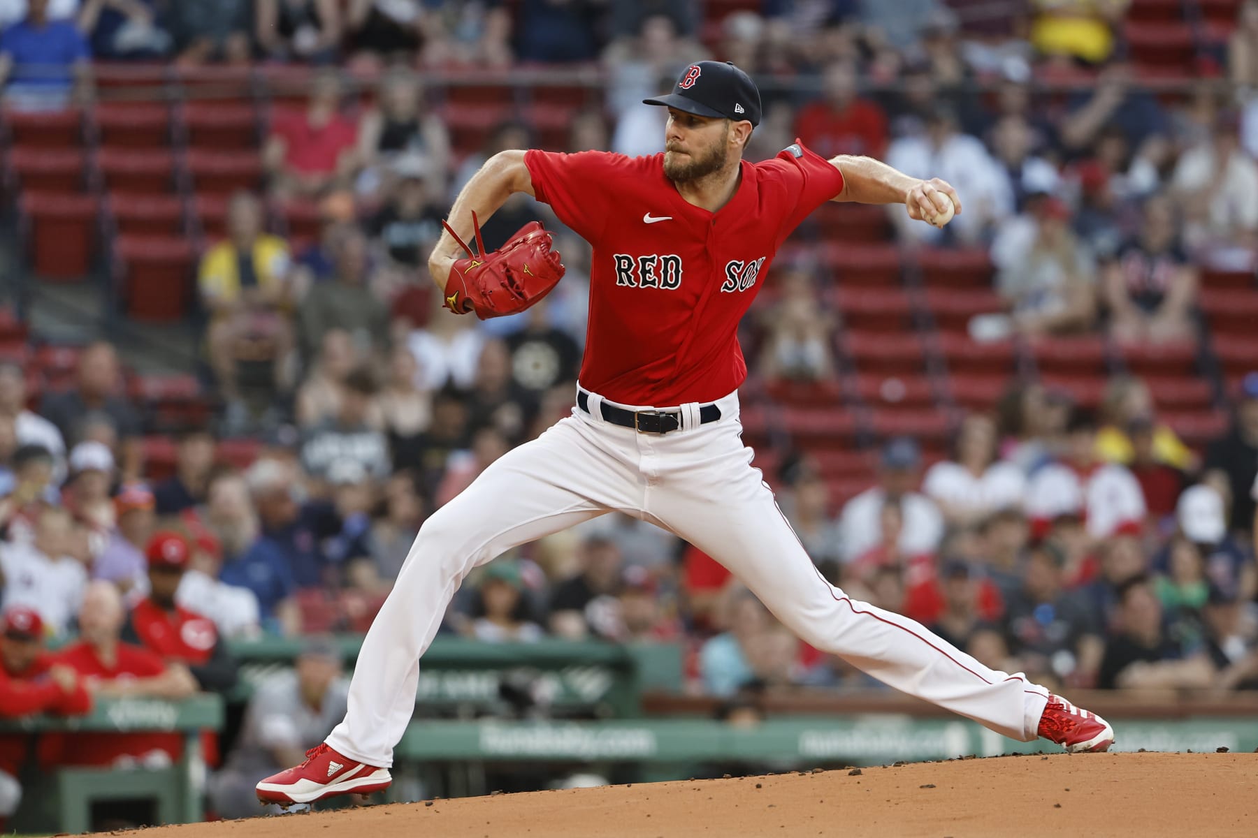 Chris Sale injury: Red Sox lefty leaves game with left shoulder soreness 