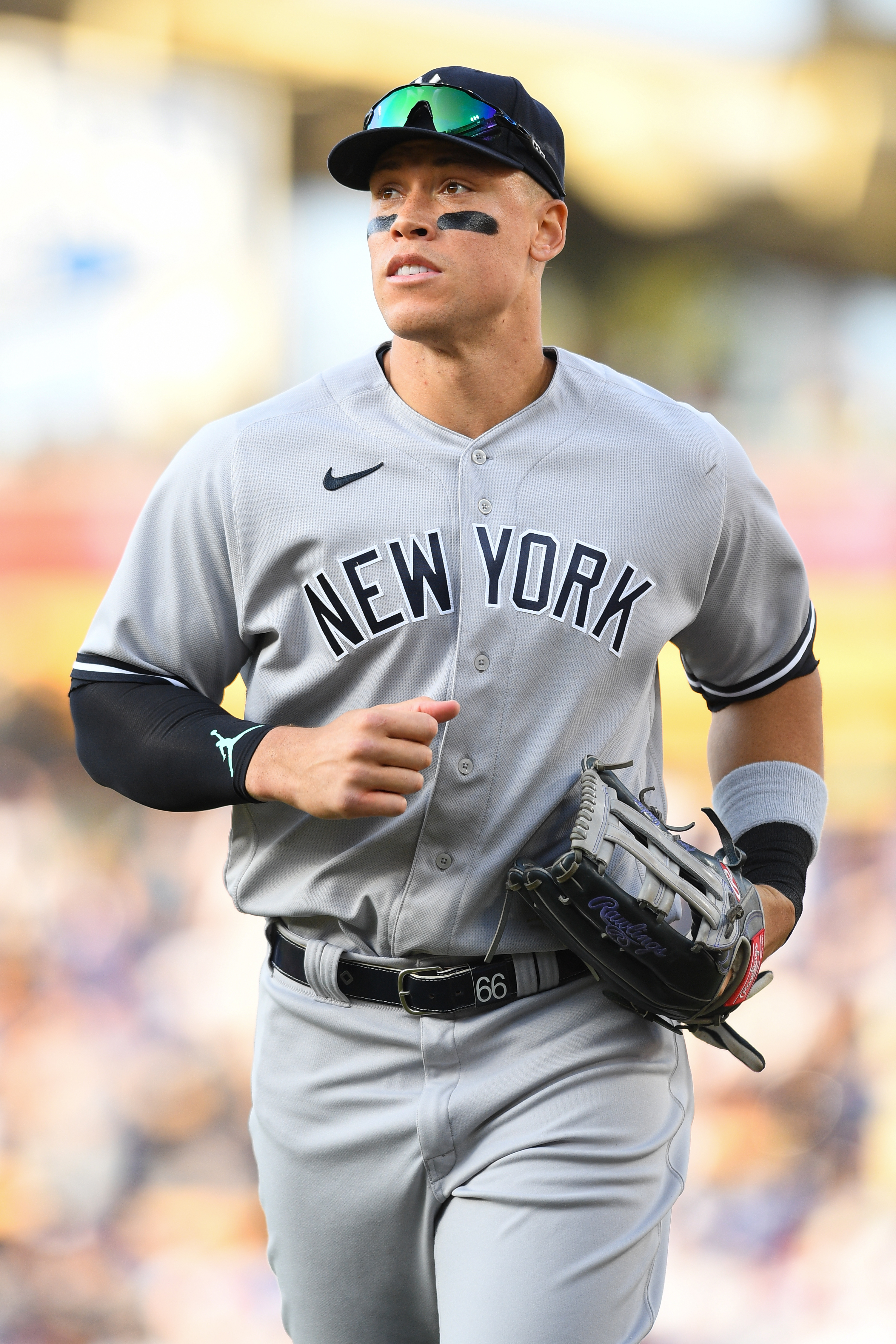 The Yankees' fourth outfielder question - Pinstripe Alley