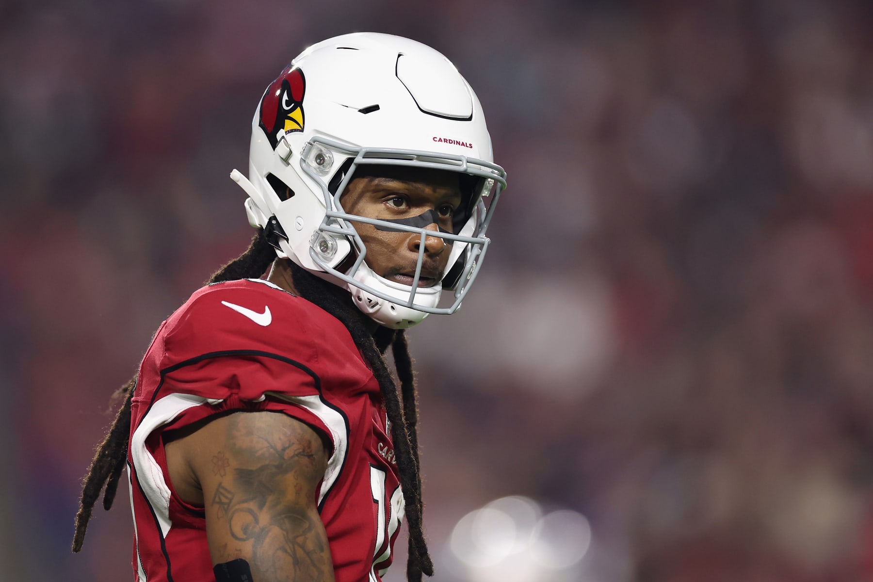 GLENDALE, ARIZONA - DECEMBER 12: Wide receiver DeAndre Hopkins #10 of the Arizona Cardinals during the NFL game at State Farm Stadium on December 12, 2022 in Glendale, Arizona. The Patriots defeated the Cardinals 27-13. (Photo by Christian Petersen/Getty Images)