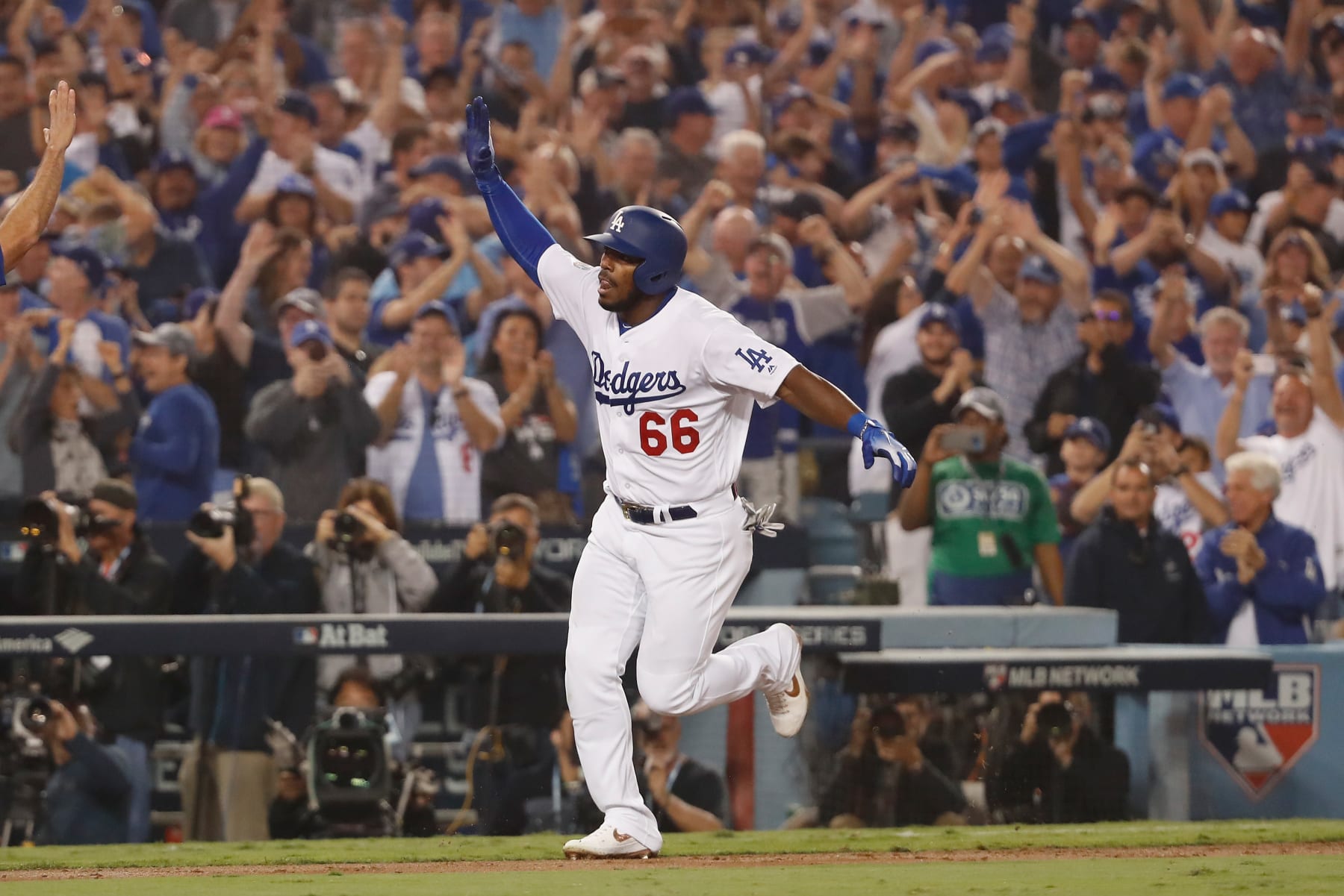 Video: Watch Reds' Jesse Winker Find Out About Yasiel Puig Trade from Fan, News, Scores, Highlights, Stats, and Rumors