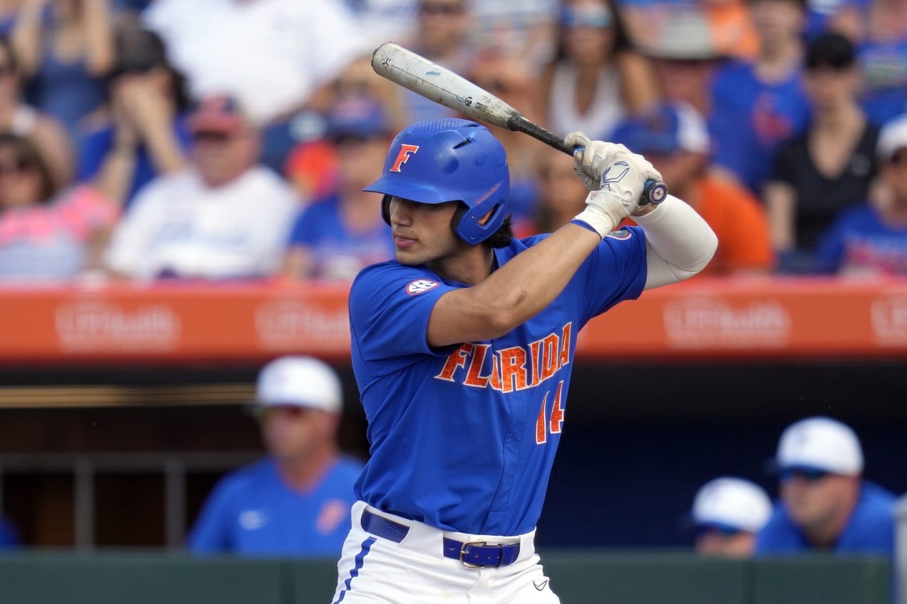 Florida, Oral Roberts Win On Thrilling First Day Of 2023 Men's College  World Series — College Baseball, MLB Draft, Prospects - Baseball America